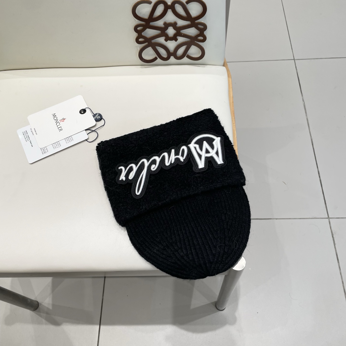 蒙口MONCLER🎩官方热卖爆款，羊毛针织毛线帽，百分之70羊毛，30兔毛，时尚好品质高端大气，超柔软！超火爆💖质感很赞