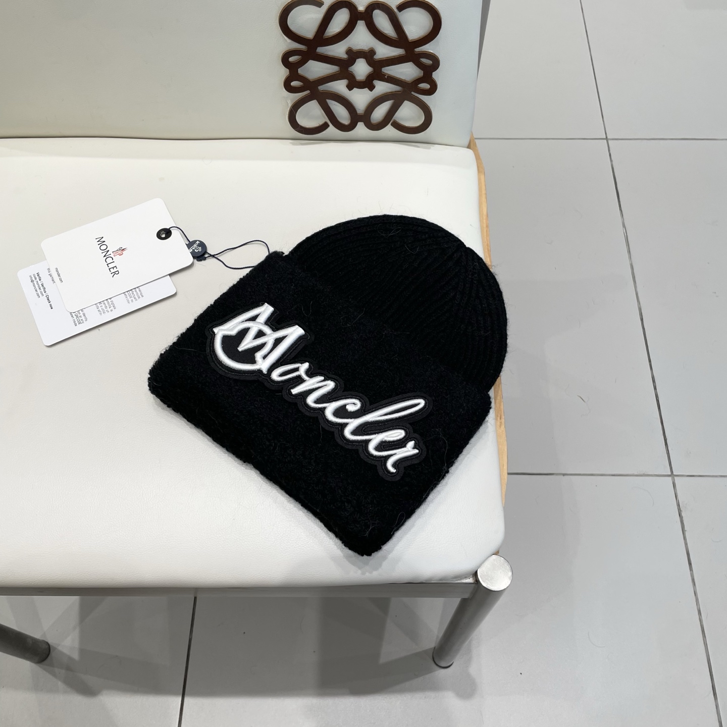 蒙口MONCLER🎩官方热卖爆款，羊毛针织毛线帽，百分之70羊毛，30兔毛，时尚好品质高端大气，超柔软！超火爆💖质感很赞