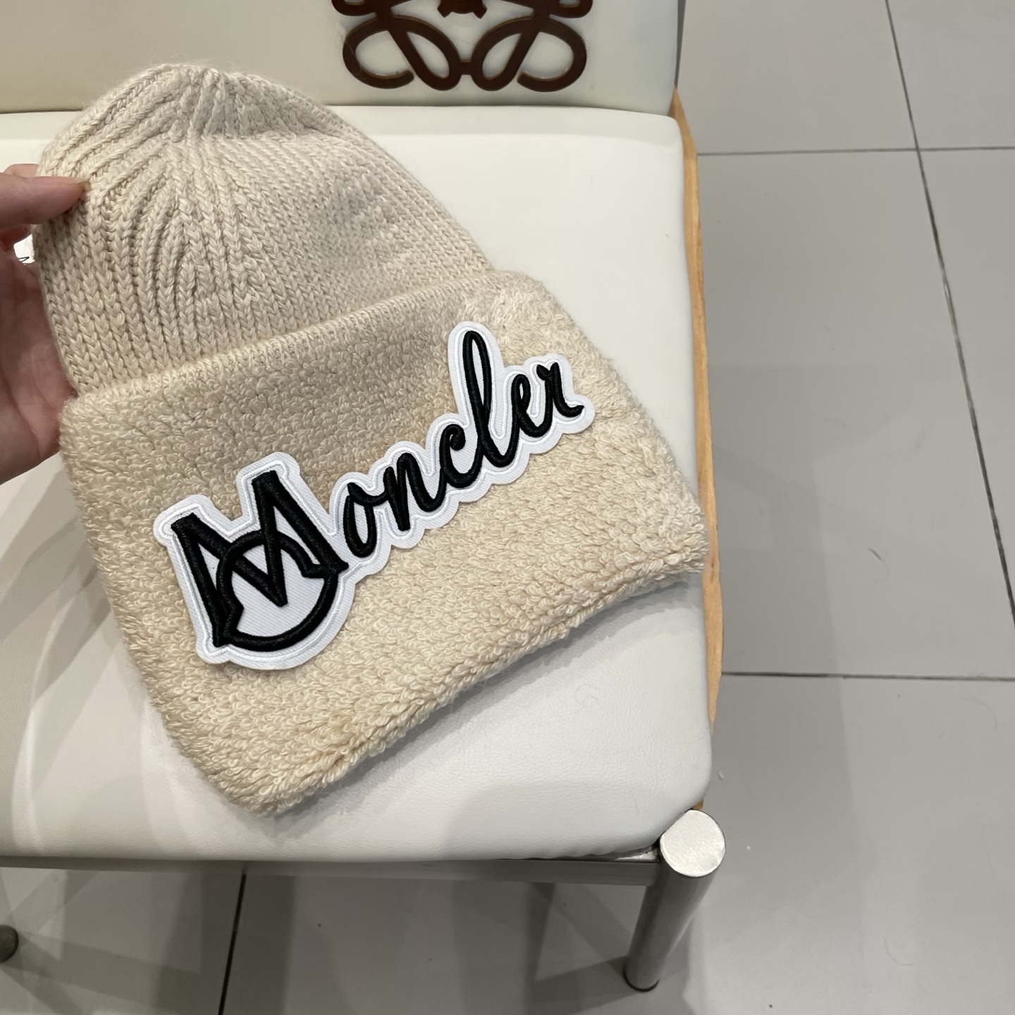 蒙口MONCLER🎩官方热卖爆款，羊毛针织毛线帽，百分之70羊毛，30兔毛，时尚好品质高端大气，超柔软！超火爆💖质感很赞