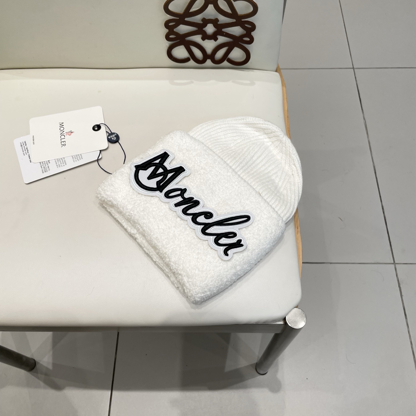 蒙口MONCLER🎩官方热卖爆款，羊毛针织毛线帽，百分之70羊毛，30兔毛，时尚好品质高端大气，超柔软！超火爆💖质感很赞