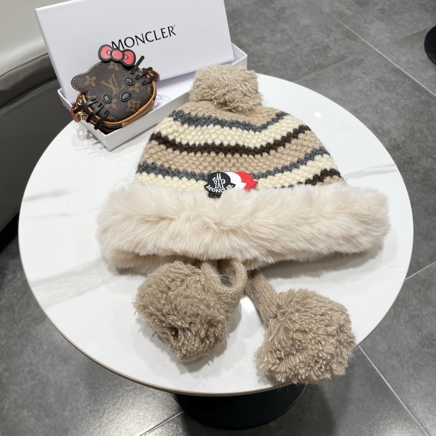 蒙口MONCLER🎩年秋冬新款费尔岛风条纹毛绒雷锋帽女加厚保暖防寒包头帽子