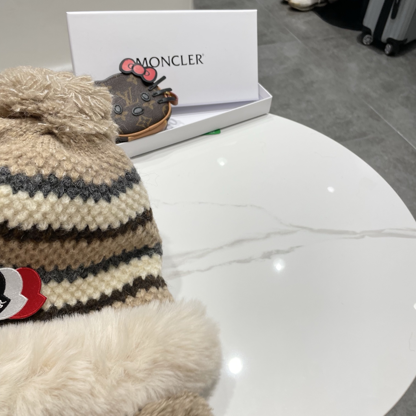 蒙口MONCLER🎩年秋冬新款费尔岛风条纹毛绒雷锋帽女加厚保暖防寒包头帽子