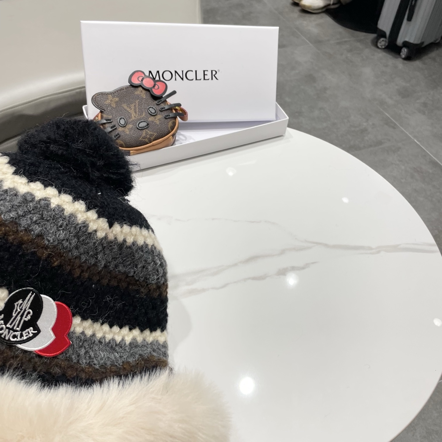 蒙口MONCLER🎩年秋冬新款费尔岛风条纹毛绒雷锋帽女加厚保暖防寒包头帽子
