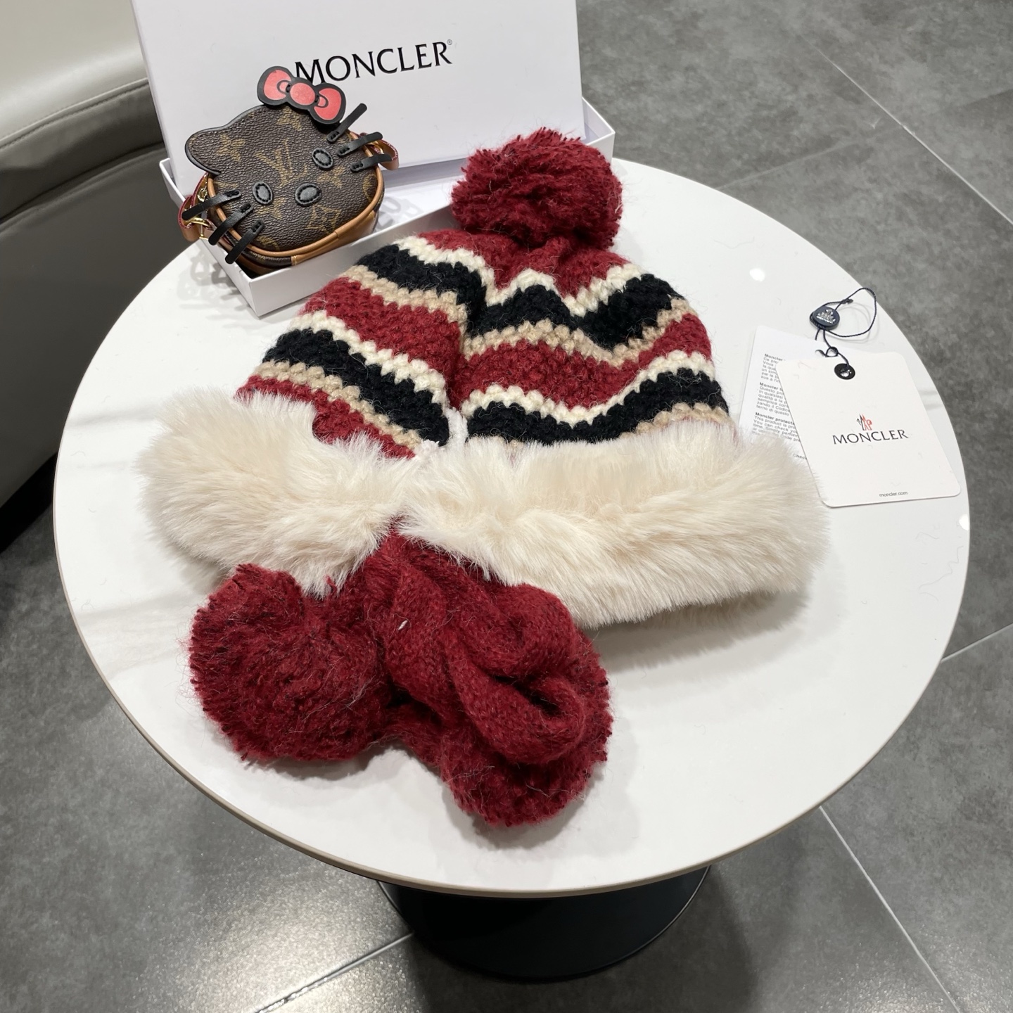 蒙口MONCLER🎩年秋冬新款费尔岛风条纹毛绒雷锋帽女加厚保暖防寒包头帽子