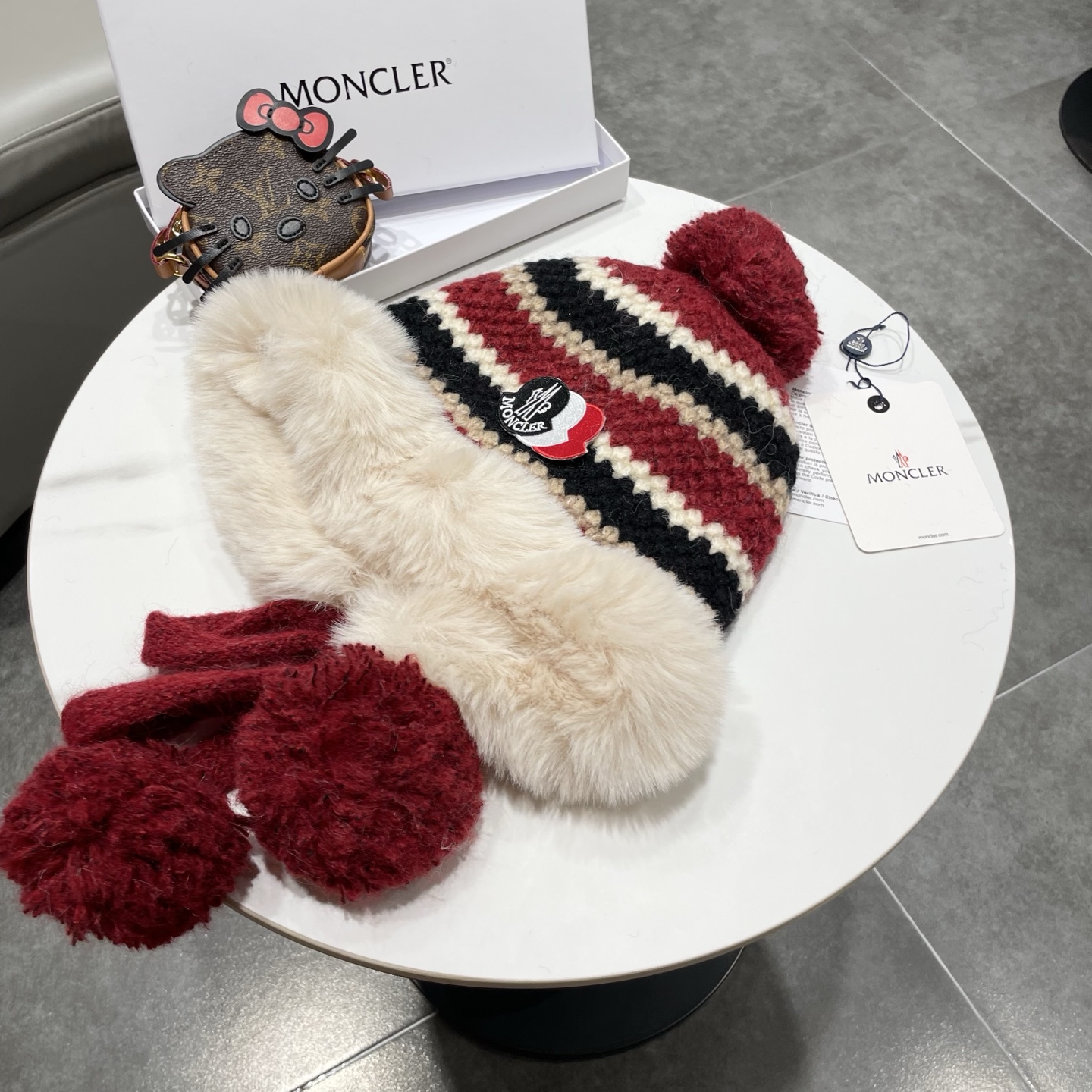 蒙口MONCLER🎩年秋冬新款费尔岛风条纹毛绒雷锋帽女加厚保暖防寒包头帽子