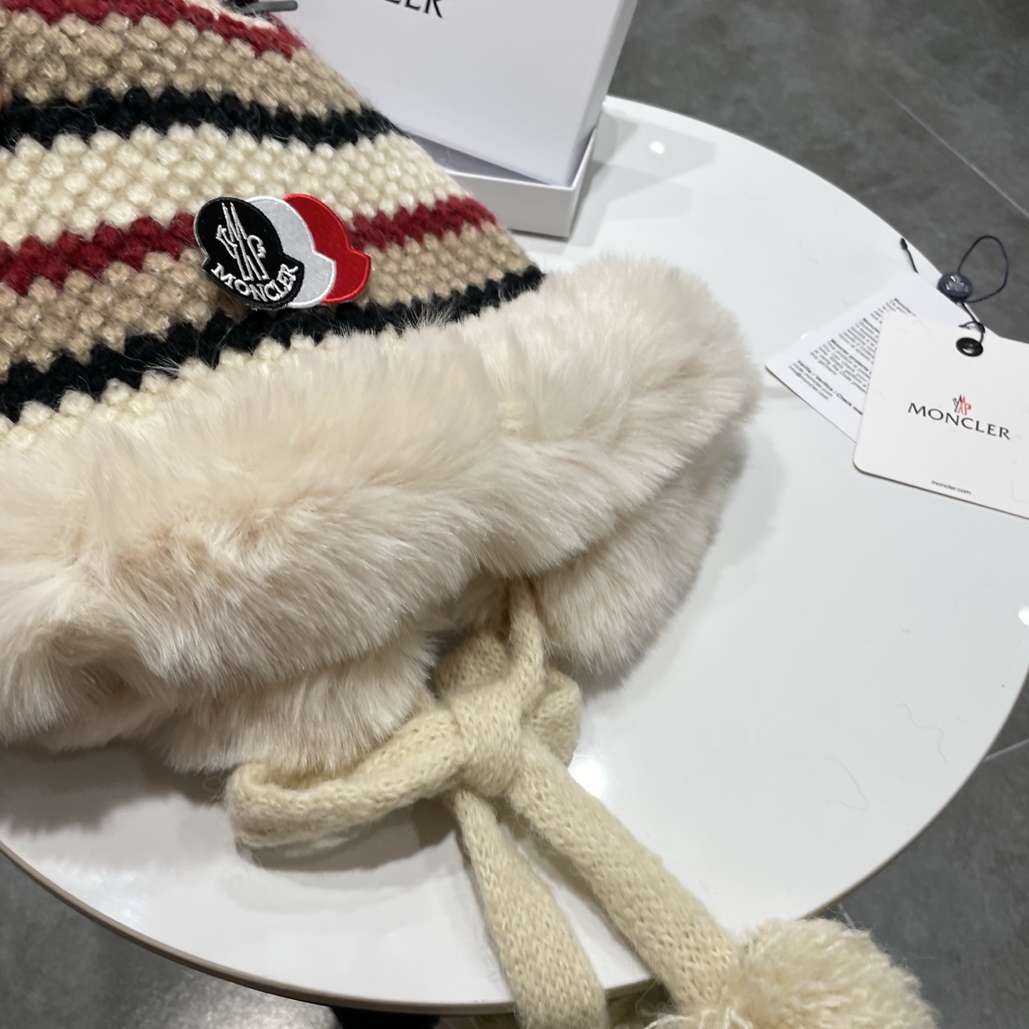 蒙口MONCLER🎩年秋冬新款费尔岛风条纹毛绒雷锋帽女加厚保暖防寒包头帽子