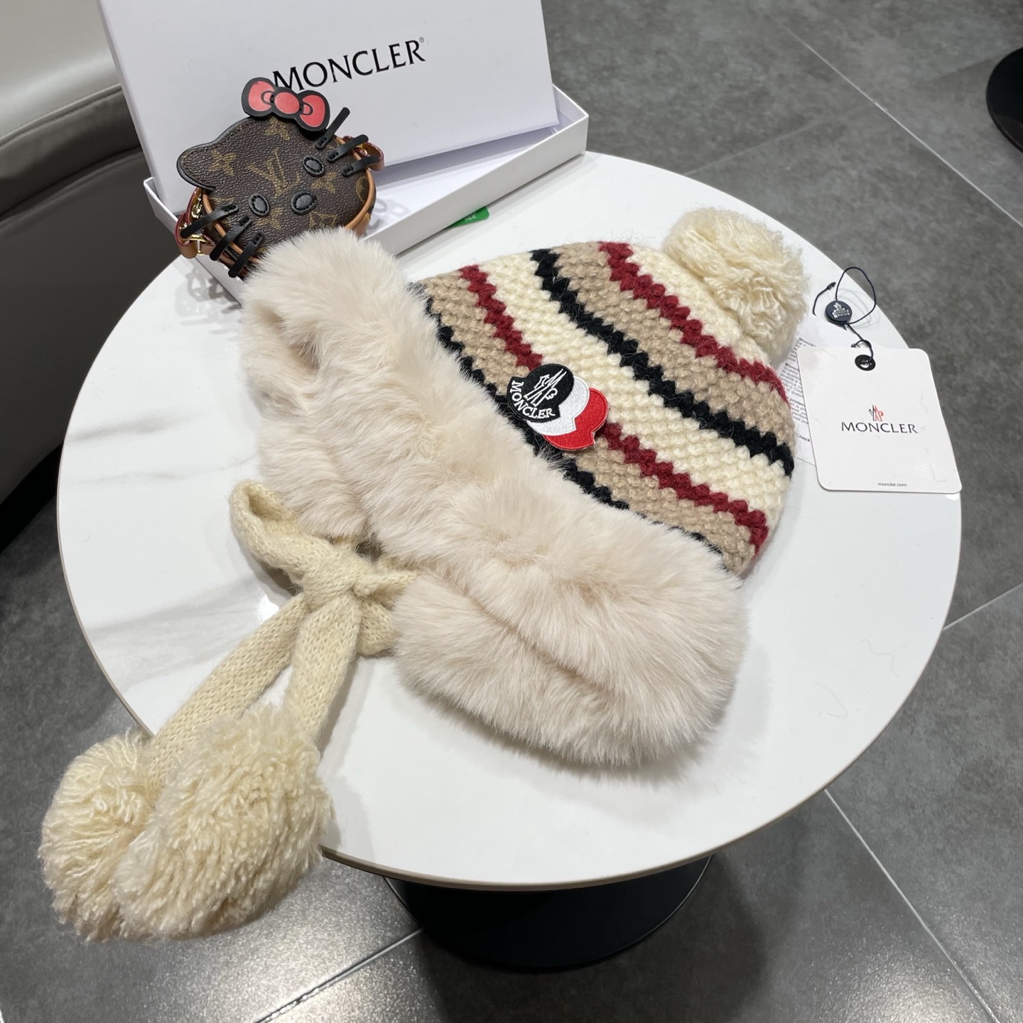 蒙口MONCLER🎩年秋冬新款费尔岛风条纹毛绒雷锋帽女加厚保暖防寒包头帽子