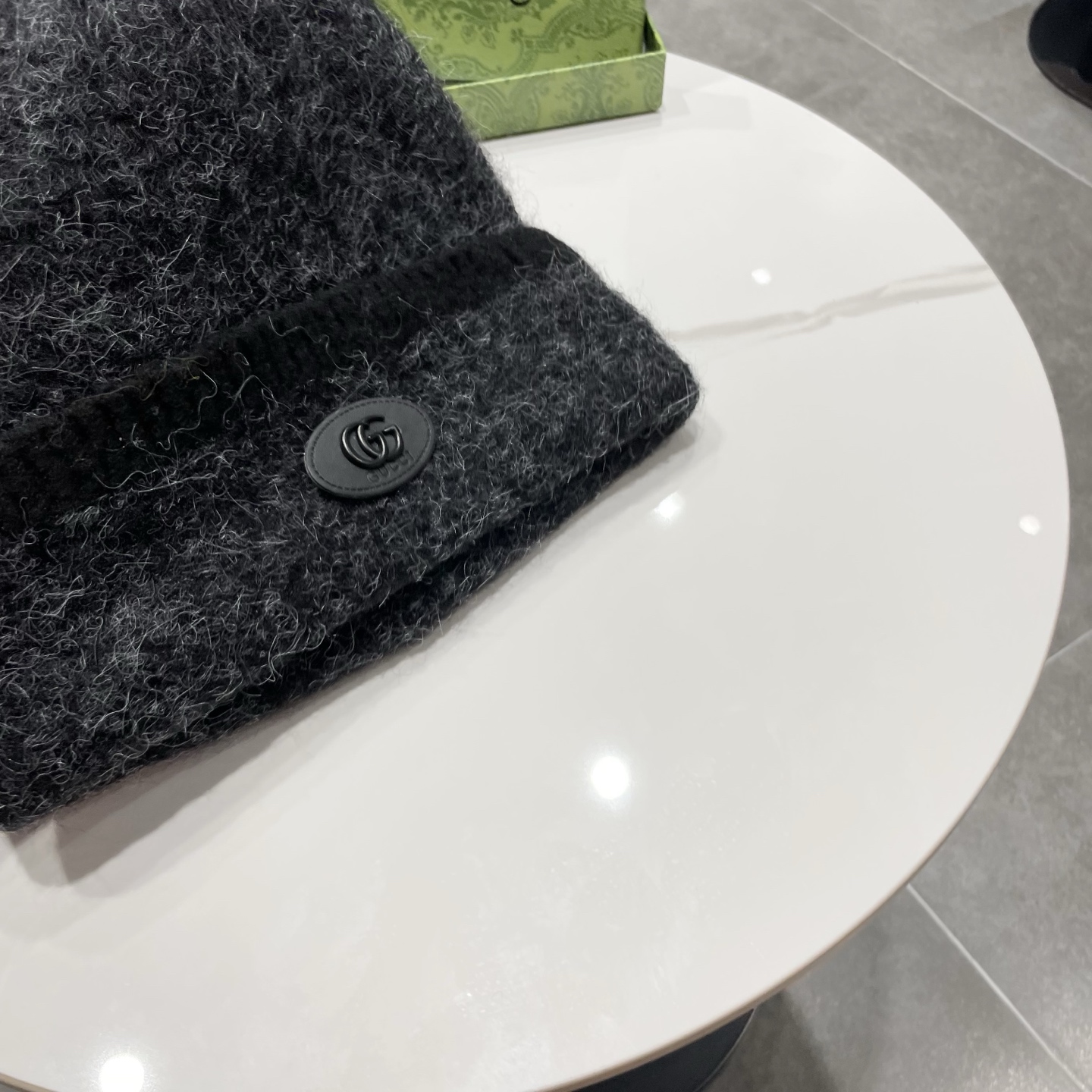 Gucci古奇质款秋冬针织羊毛混纺毛线帽女双层保暖护耳脸小套头帽潮