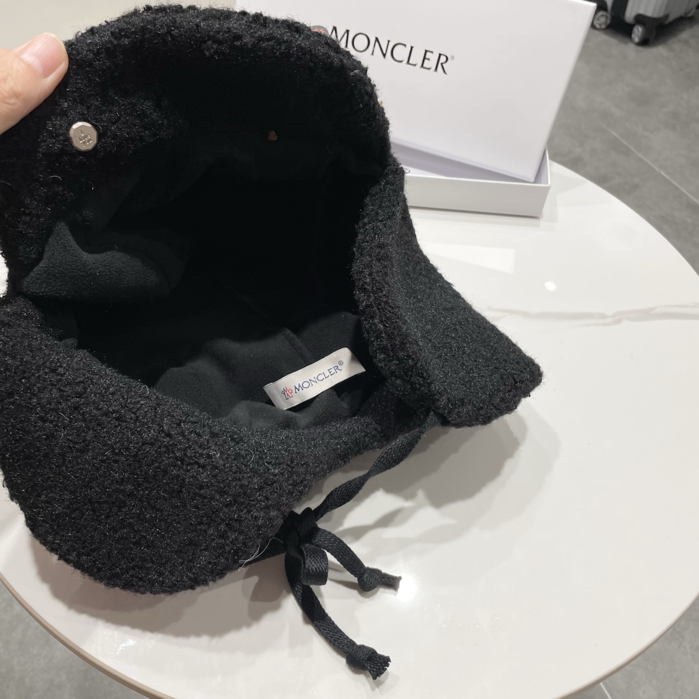蒙口Moncler盟可睐设计师针织圈圈羊羔毛飞行帽女秋冬护耳保暖毛线雷锋帽滑雪帽