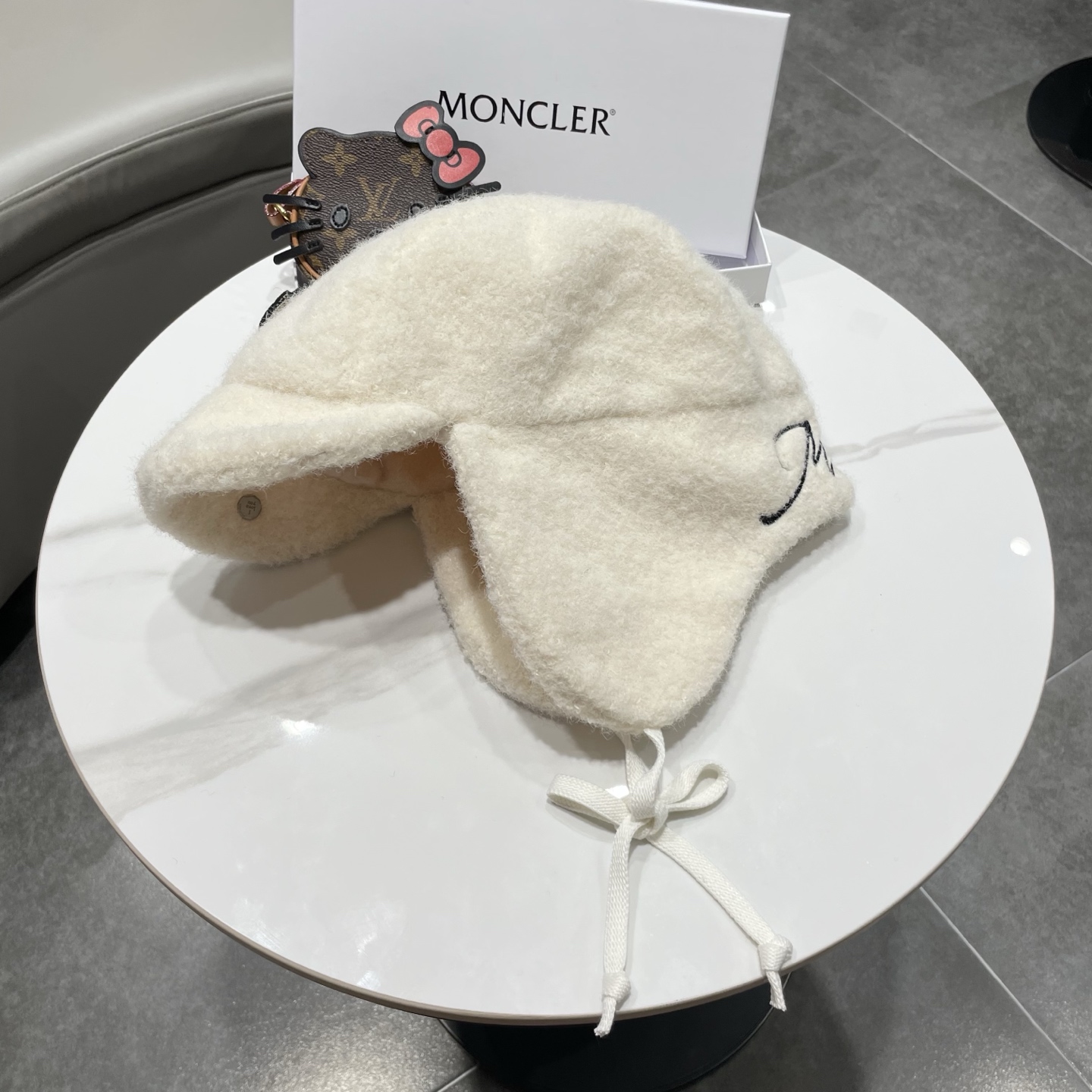 蒙口Moncler盟可睐设计师针织圈圈羊羔毛飞行帽女秋冬护耳保暖毛线雷锋帽滑雪帽