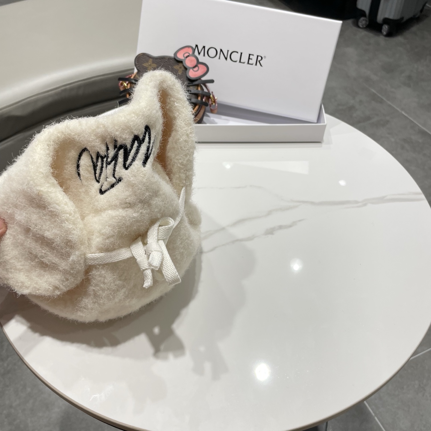 蒙口Moncler盟可睐设计师针织圈圈羊羔毛飞行帽女秋冬护耳保暖毛线雷锋帽滑雪帽