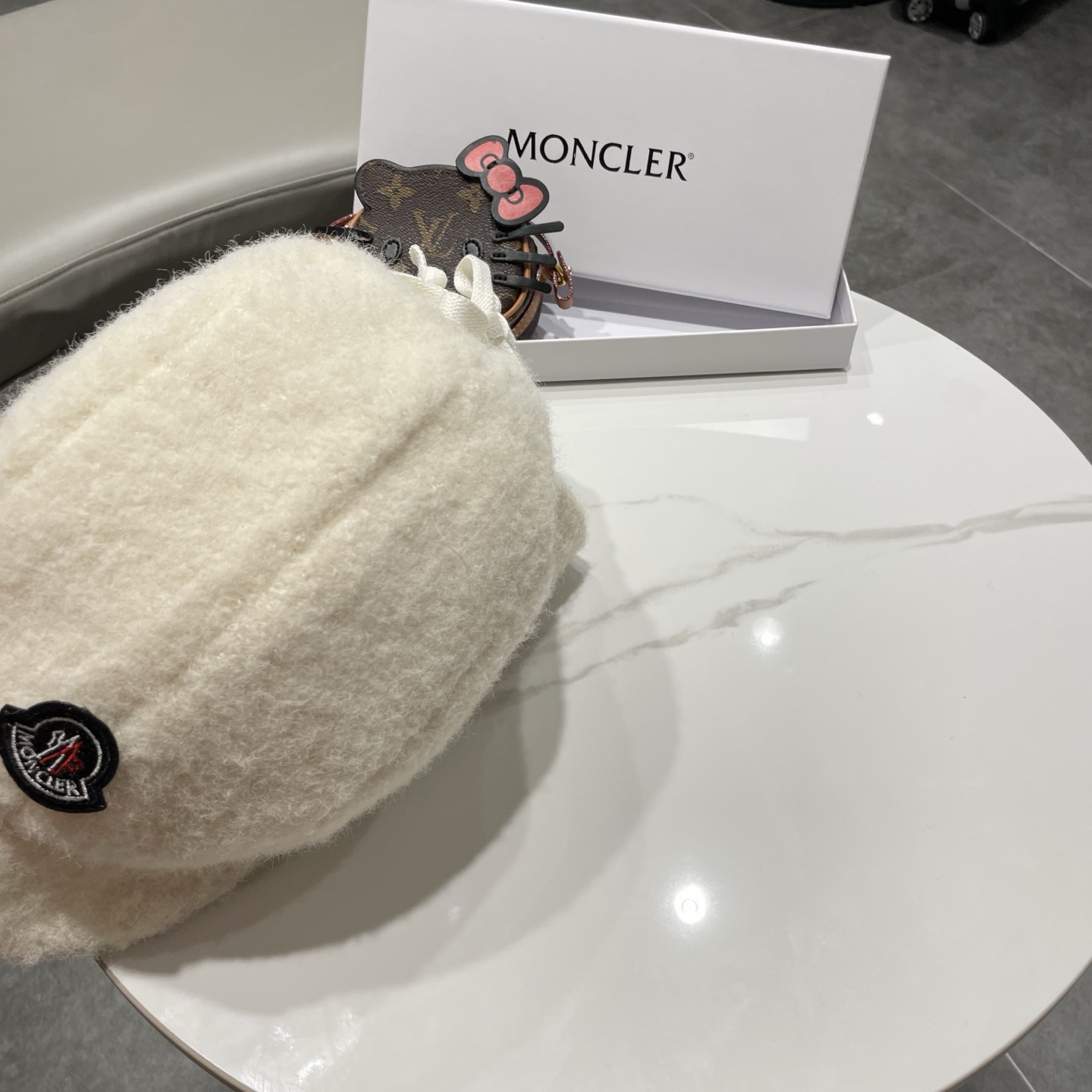 蒙口Moncler盟可睐设计师针织圈圈羊羔毛飞行帽女秋冬护耳保暖毛线雷锋帽滑雪帽