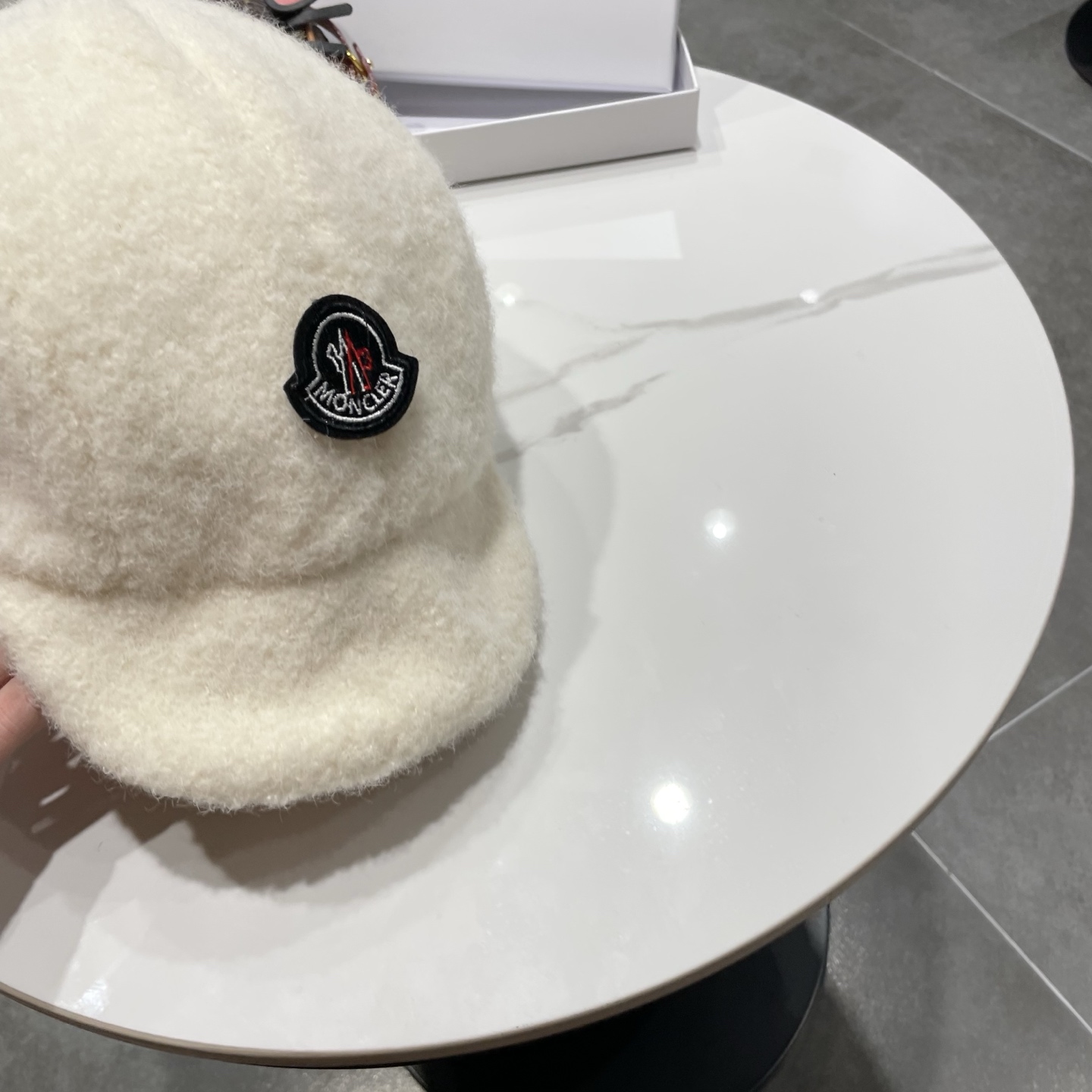 蒙口Moncler盟可睐设计师针织圈圈羊羔毛飞行帽女秋冬护耳保暖毛线雷锋帽滑雪帽