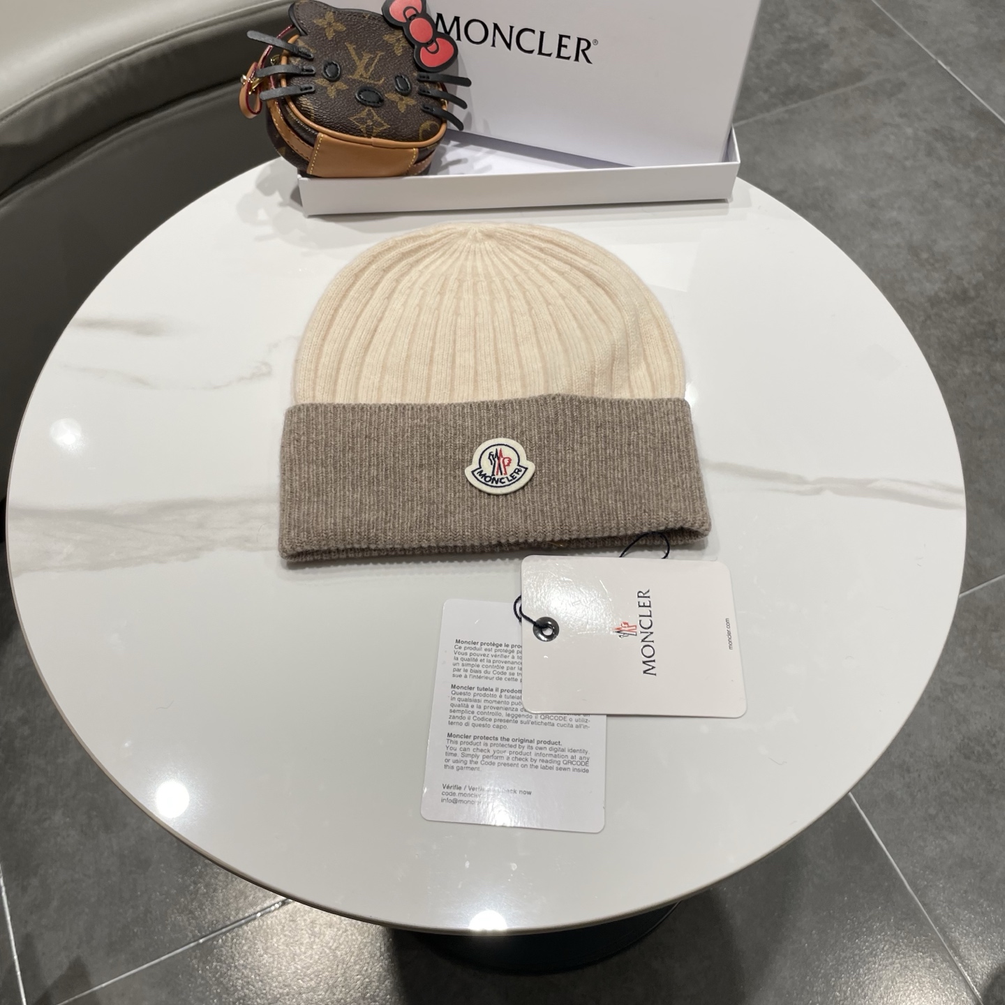 NO:579956,New style Moncler woolen hat, 100% wool, fisherman hat, baseball cap, knitted hat, hat, Moncler, espadrilles, hats19860909蒙口新款毛线帽,百分百羊毛,帽子渔夫帽棒球帽针织帽,帽子,Moncler,espadrilles,hats,hat