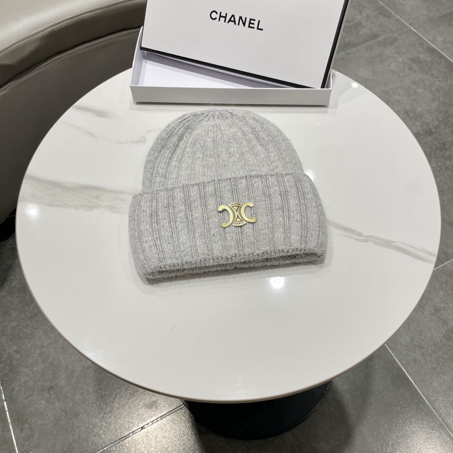NO:580274,Celine Celine high-end high-quality velvet women's autumn and winter knitted hat thickened versatile warm wool hat hat fisherman hat baseball cap knitted hat, hat, celine, espadrilles, hats19860909塞琳Celine高端有品质绒女秋冬针织帽加厚款百搭保暖毛线帽帽子渔夫帽棒球帽针织帽,帽子,celine,espadrilles,hats,hat
