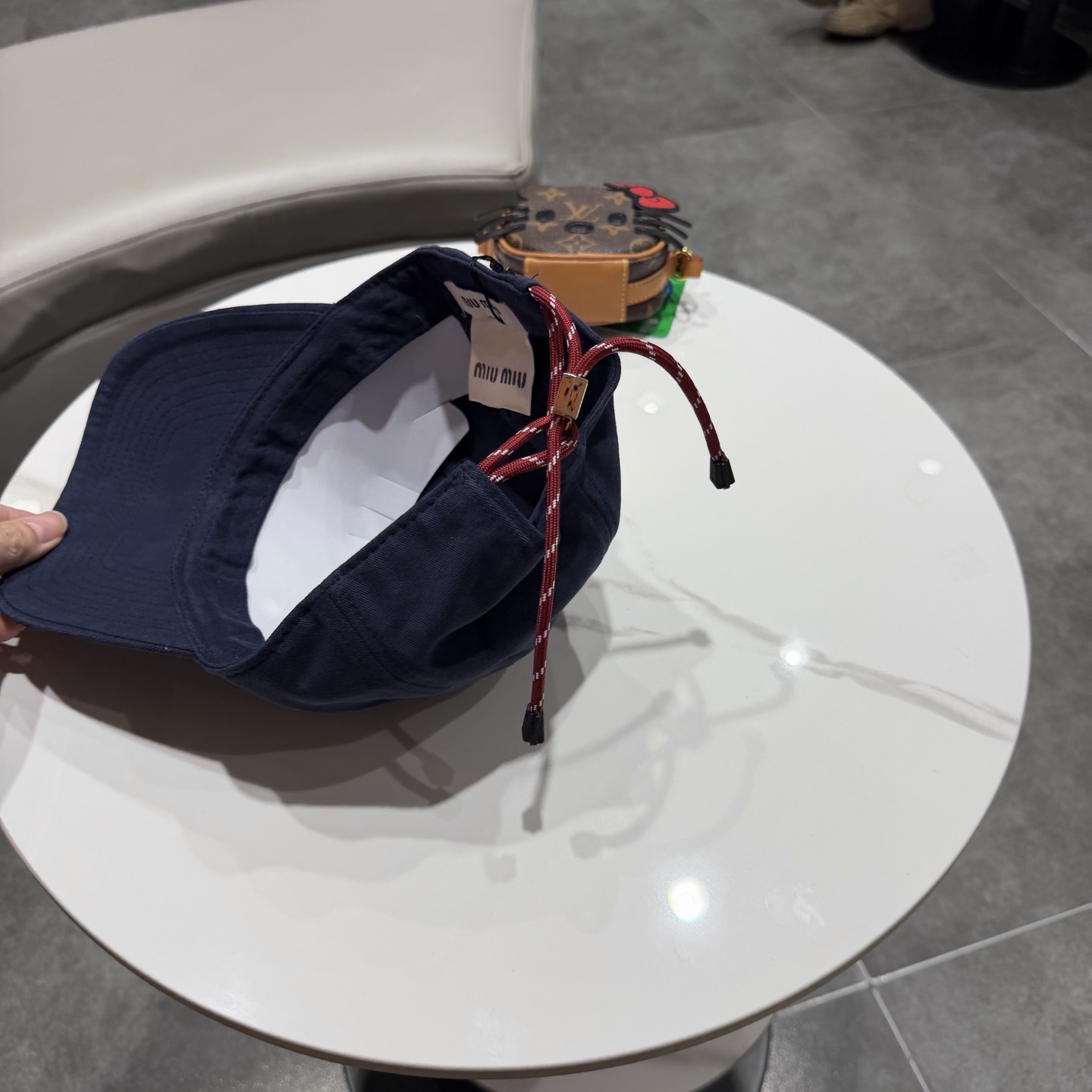 miumiu缪缪 新款皮绒棒球帽颜色做的太特别了～闭眼入 全是显白的颜色 男女同款