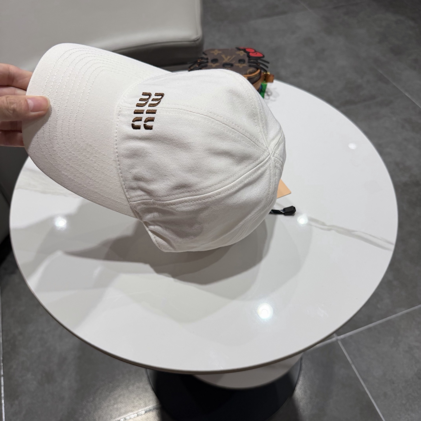 miumiu缪缪 新款皮绒棒球帽颜色做的太特别了～闭眼入 全是显白的颜色 男女同款