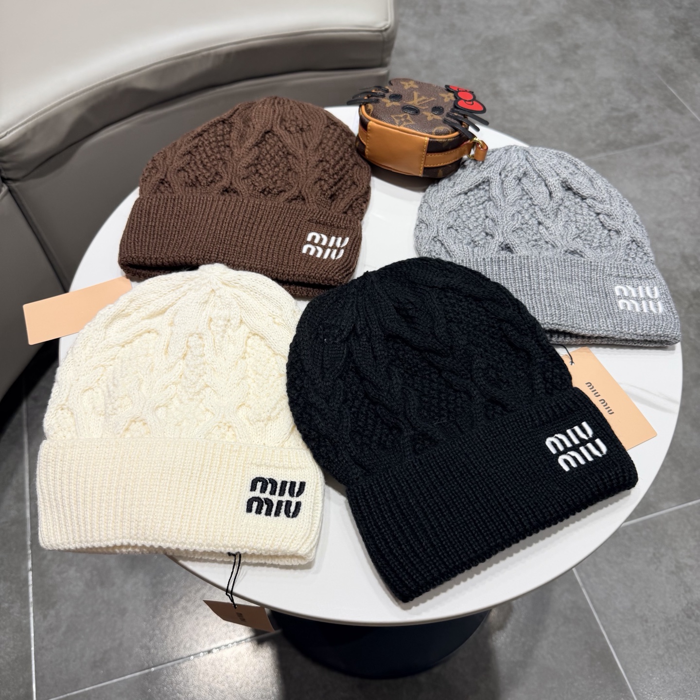 miumiu缪缪新款针织毛线帽