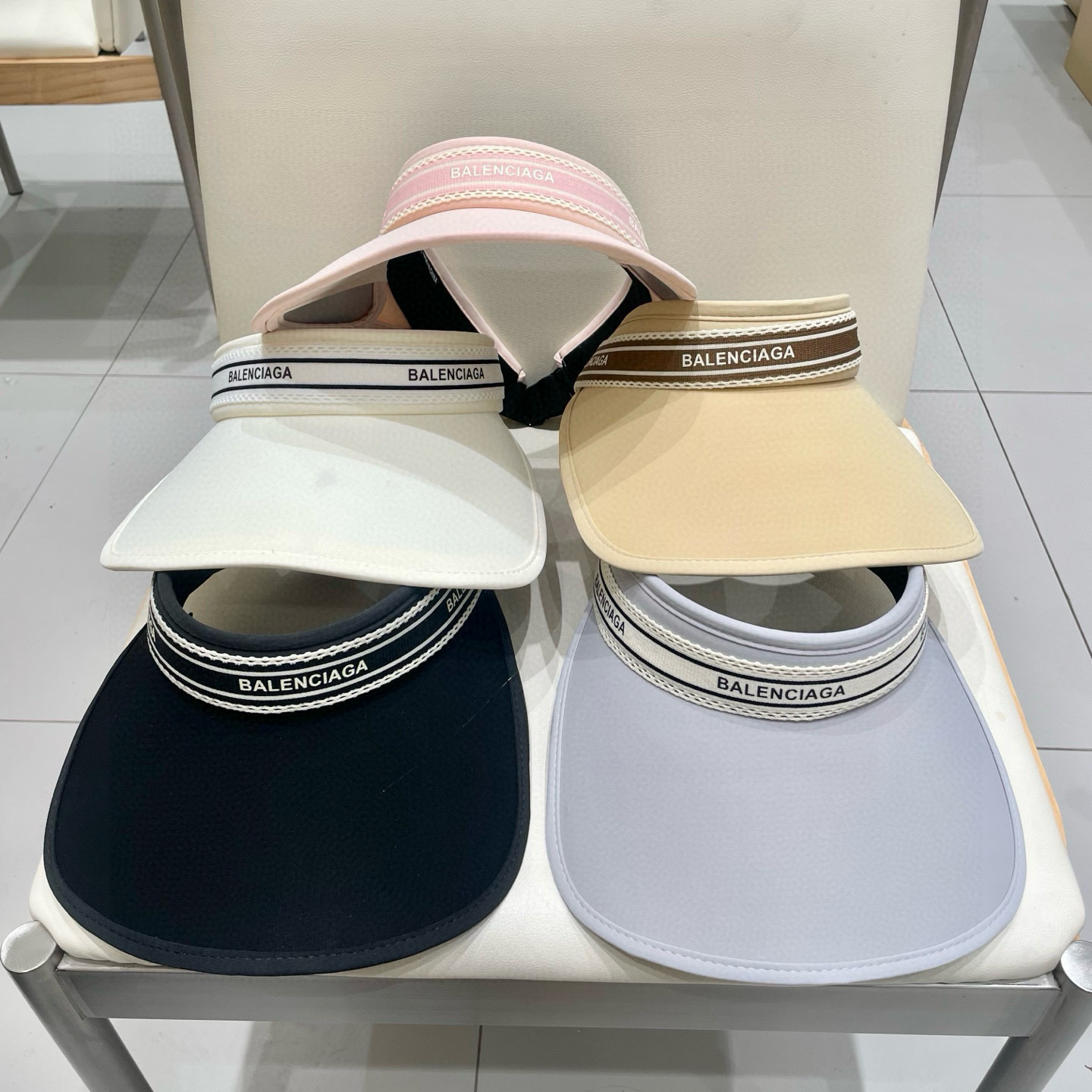 Шляпа Balenciaga — photo 5