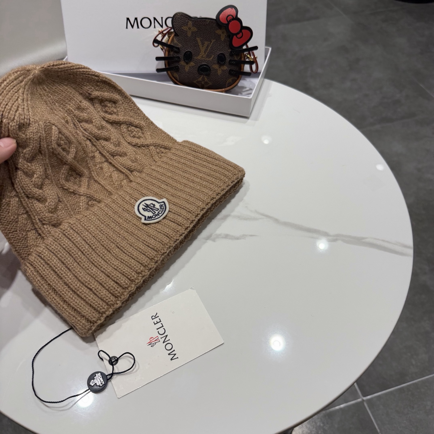 蒙口MONCLER蒙口秋冬新款毛线帽，针织帽简单百搭款