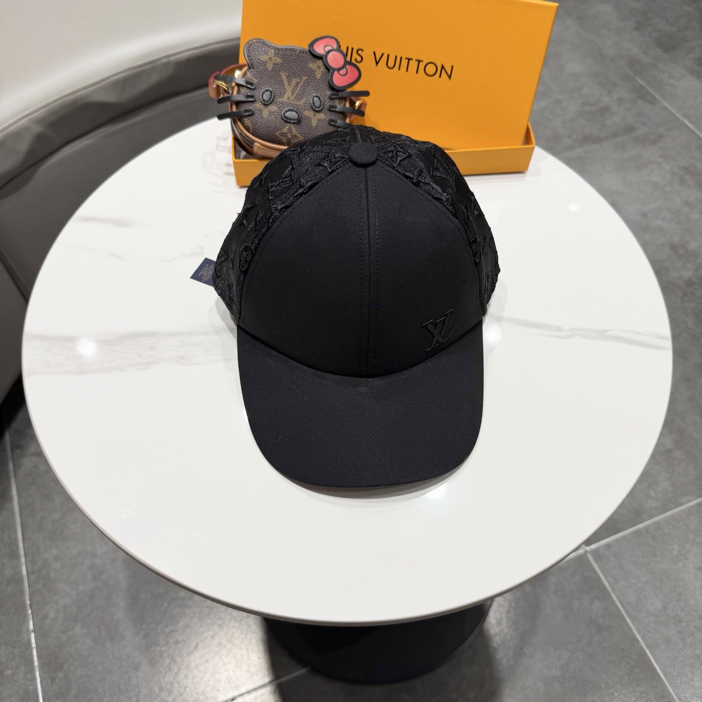 NO:580597,High-quality Louis Vuitton baseball cap LouisVuitton's new LV baseball cap, heavy industry to create a high-end atmosphere, versatile style for both men and women!  Running volume!  Hat bucket hat baseball cap knitted hat,hat,louis vuitton,louis vuitton,louis vuitton,espadrilles,hats19860909高品质路易威登棒球帽 LouisVuitton新款LV棒球帽,重工打造高端大气,百搭款男女通用！跑量！帽子渔夫帽棒球帽针织帽,帽子,louis vuitton,louis vuitton,louis vuitton,espadrilles,hats,hat