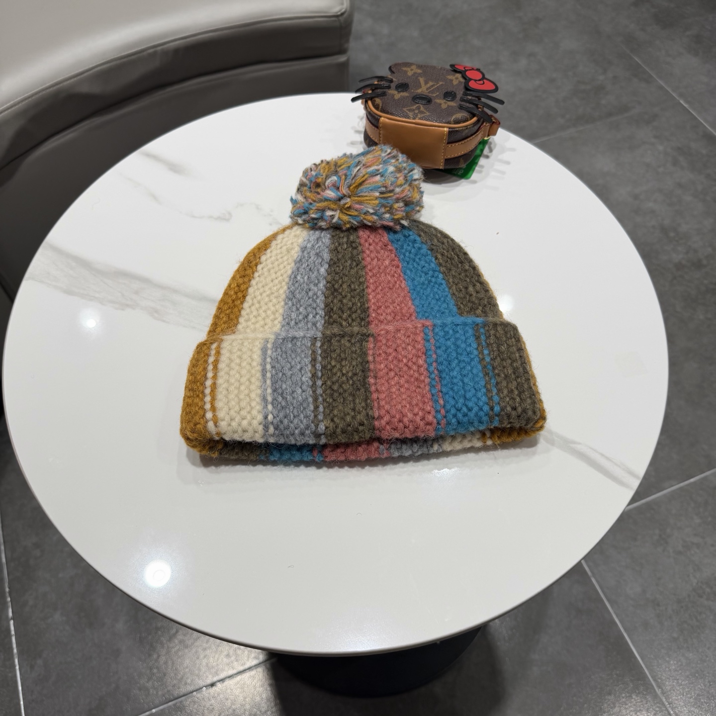 chanel香奈儿手工针织帽子女韩版可爱毛球麻花辫子雷锋帽秋冬季加厚保暖护耳帽 h