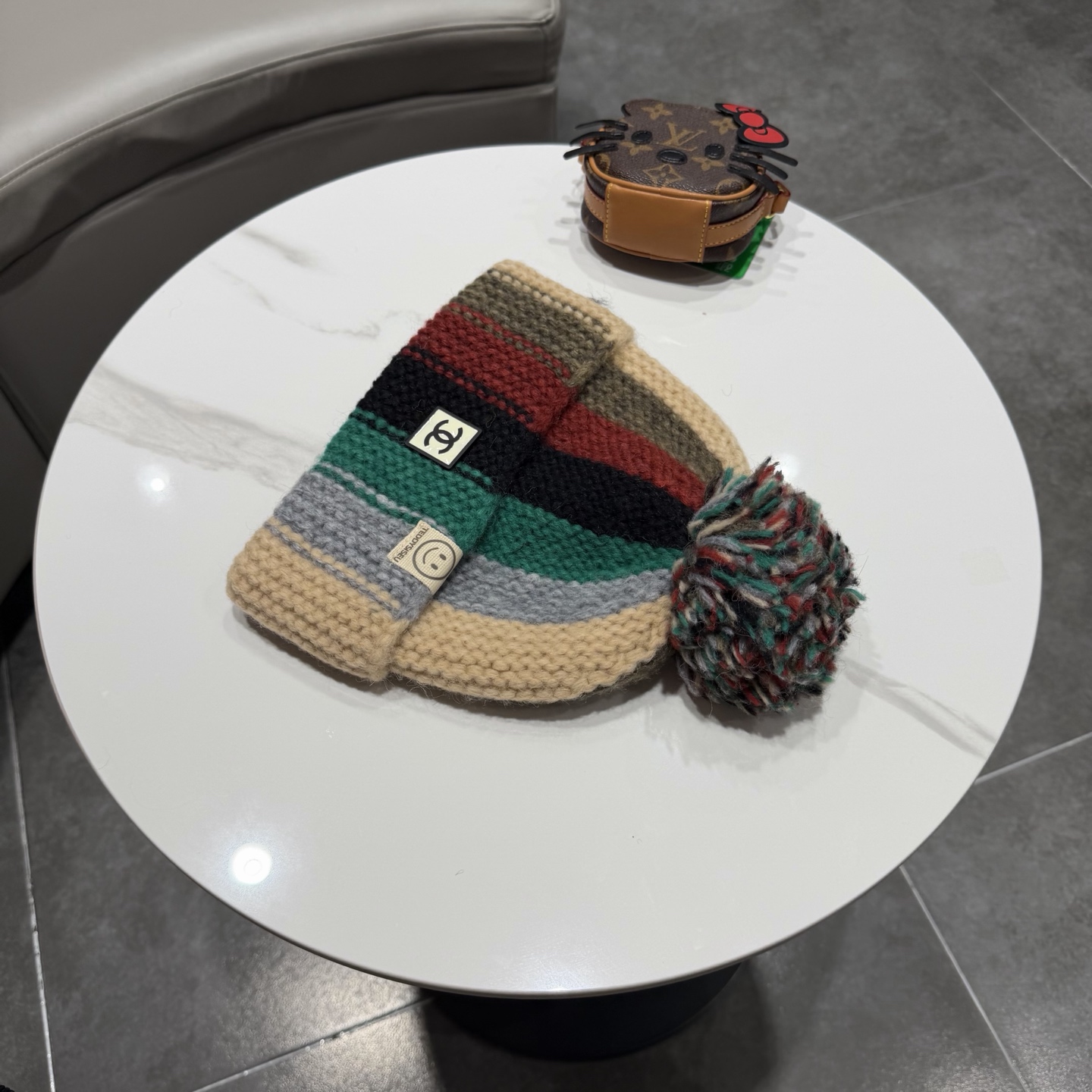 chanel香奈儿手工针织帽子女韩版可爱毛球麻花辫子雷锋帽秋冬季加厚保暖护耳帽 h