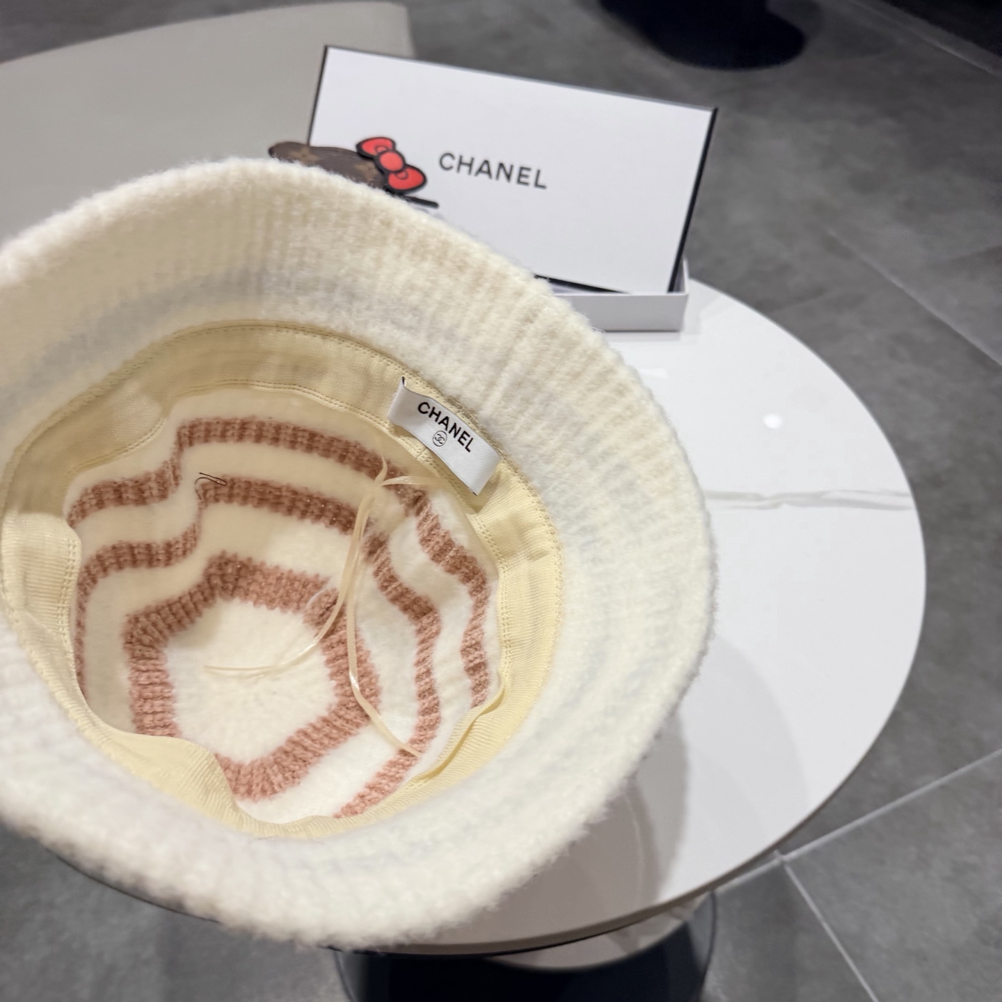 chanel香奈儿温柔好搭！韩系针织条纹帽秋冬显脸小渔夫帽