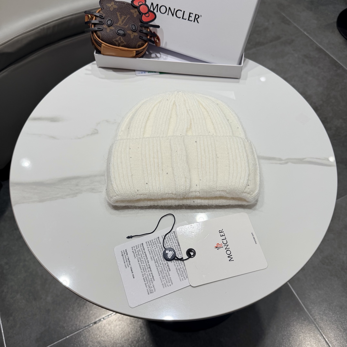 高版本蒙口Moncler盟可睐💥官网经典针织帽，原单复刻.非常柔软亲肤，弹性很好💓有质感又非常百搭的款式