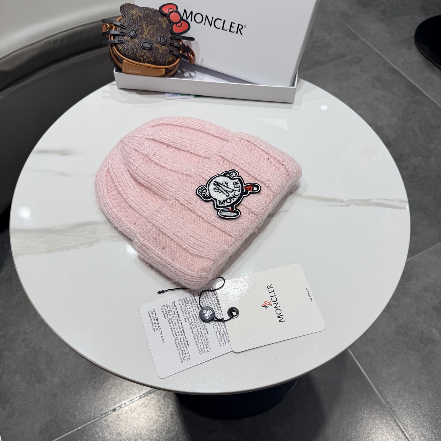 高版本蒙口Moncler盟可睐💥官网经典针织帽，原单复刻.非常柔软亲肤，弹性很好💓有质感又非常百搭的款式