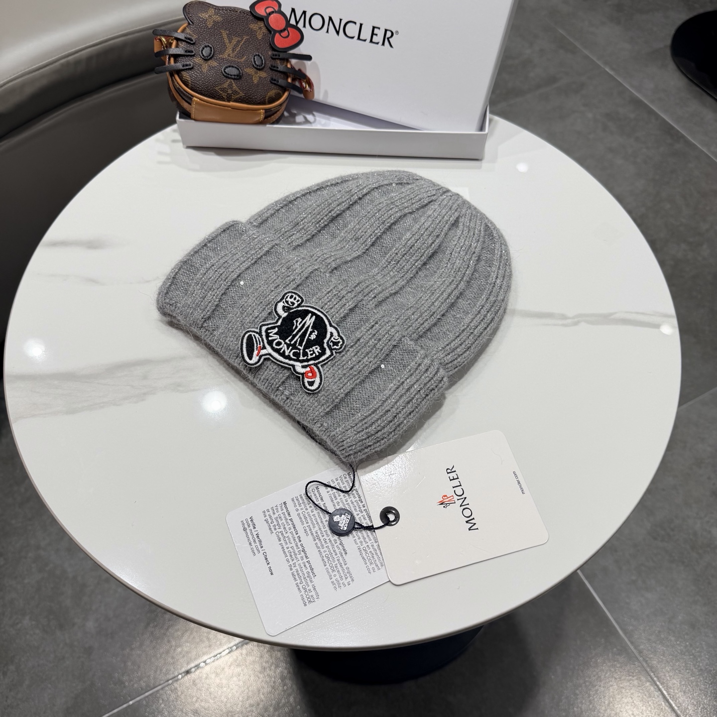 高版本蒙口Moncler盟可睐💥官网经典针织帽，原单复刻.非常柔软亲肤，弹性很好💓有质感又非常百搭的款式