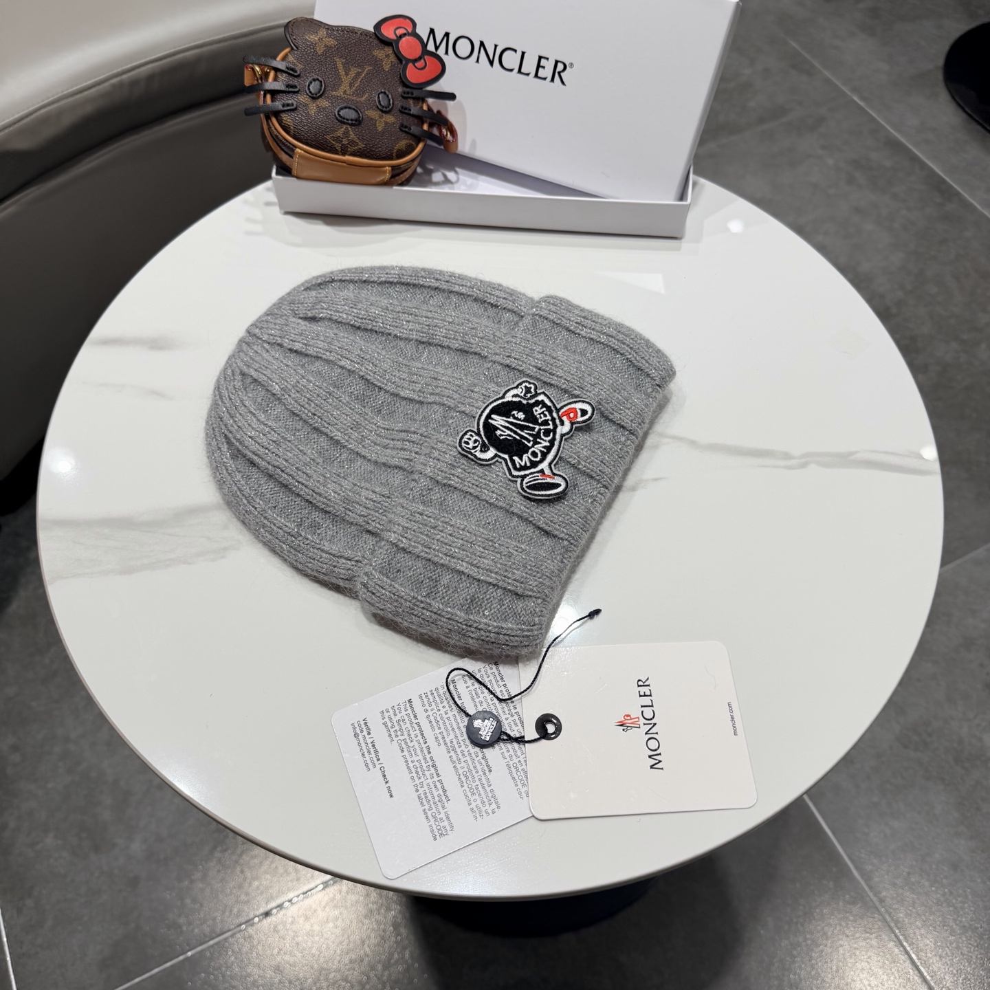 高版本蒙口Moncler盟可睐💥官网经典针织帽，原单复刻.非常柔软亲肤，弹性很好💓有质感又非常百搭的款式