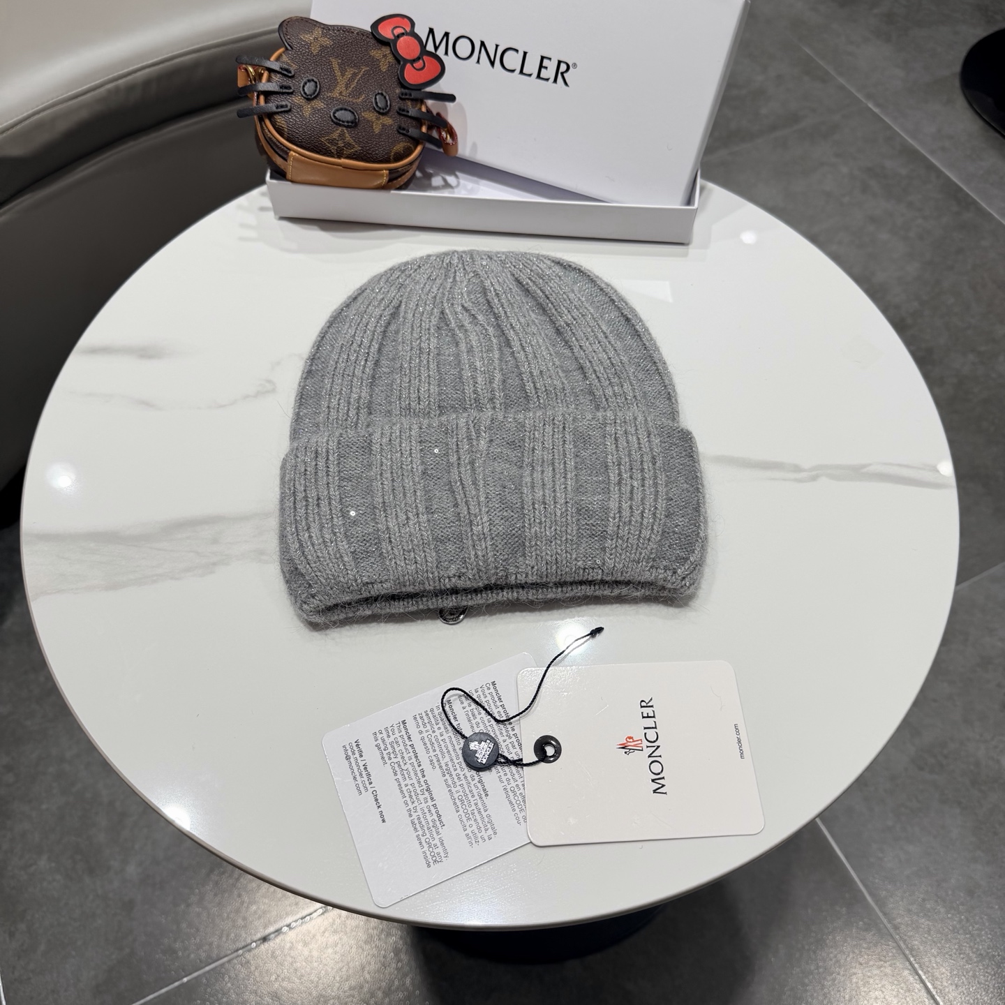 高版本蒙口Moncler盟可睐💥官网经典针织帽，原单复刻.非常柔软亲肤，弹性很好💓有质感又非常百搭的款式
