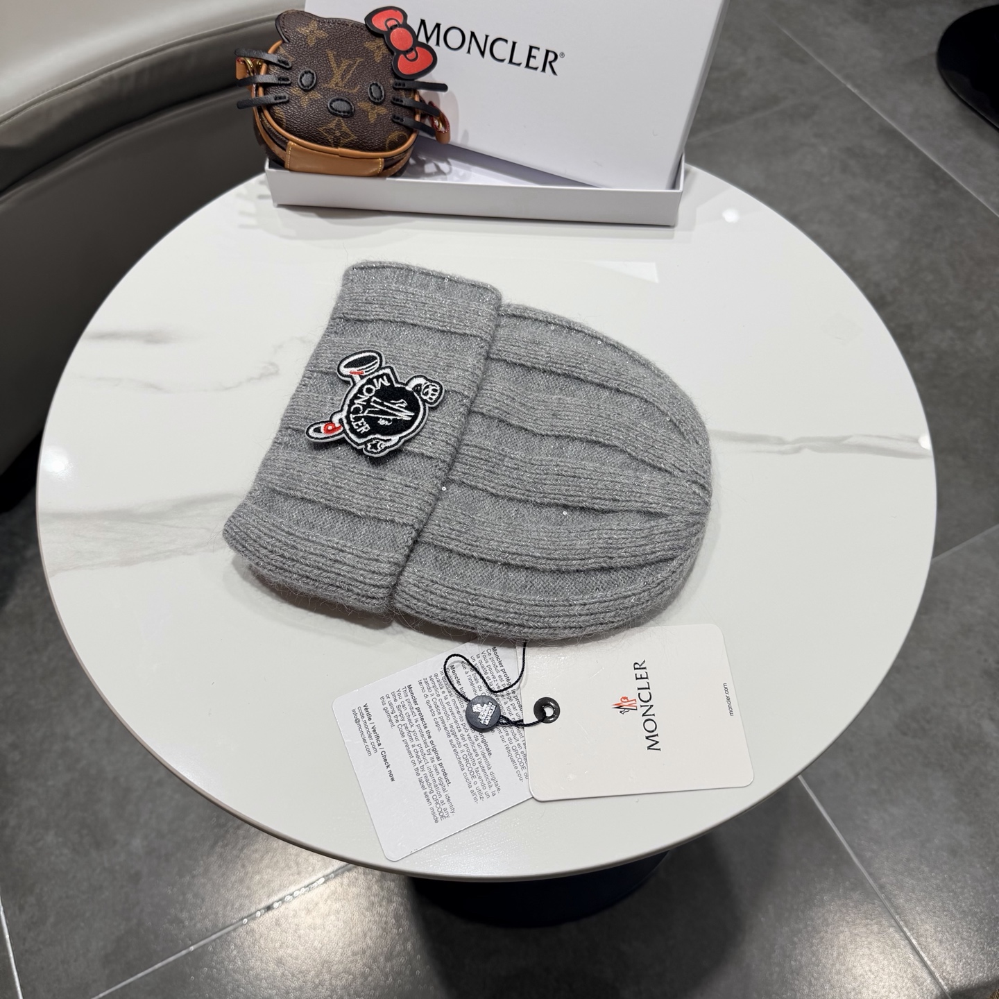高版本蒙口Moncler盟可睐💥官网经典针织帽，原单复刻.非常柔软亲肤，弹性很好💓有质感又非常百搭的款式