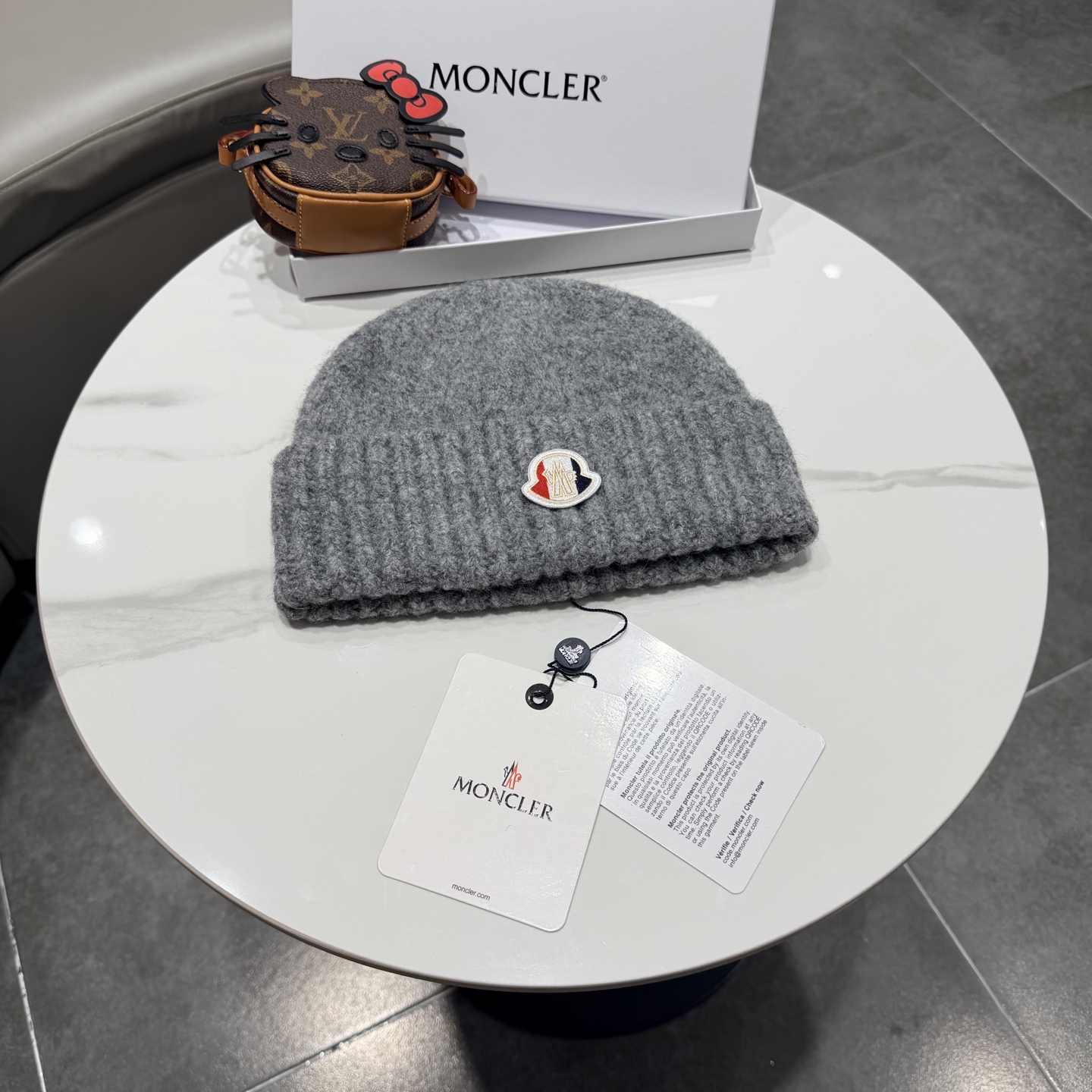 NO:587807,Mengkou new woolen hat, Xiaoxiang classic and simple, fashionable and casual design, running volume new hats, fisherman hats, baseball caps, knitted hats, hats, Moncler, espadrilles, hats19860909蒙口 新品毛线帽,小香经典简约,时尚休闲设计 跑量新品帽子渔夫帽棒球帽针织帽,帽子,Moncler,espadrilles,hats,hat