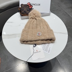 蒙口针织帽MONCLER毛线帽👍质量非常柔软舒服,保暖又时尚,简约大气,百搭款! 蒙口针织帽MONCLER毛线帽👍质量非常柔软舒服,保暖又时尚,简约大气,百搭款!