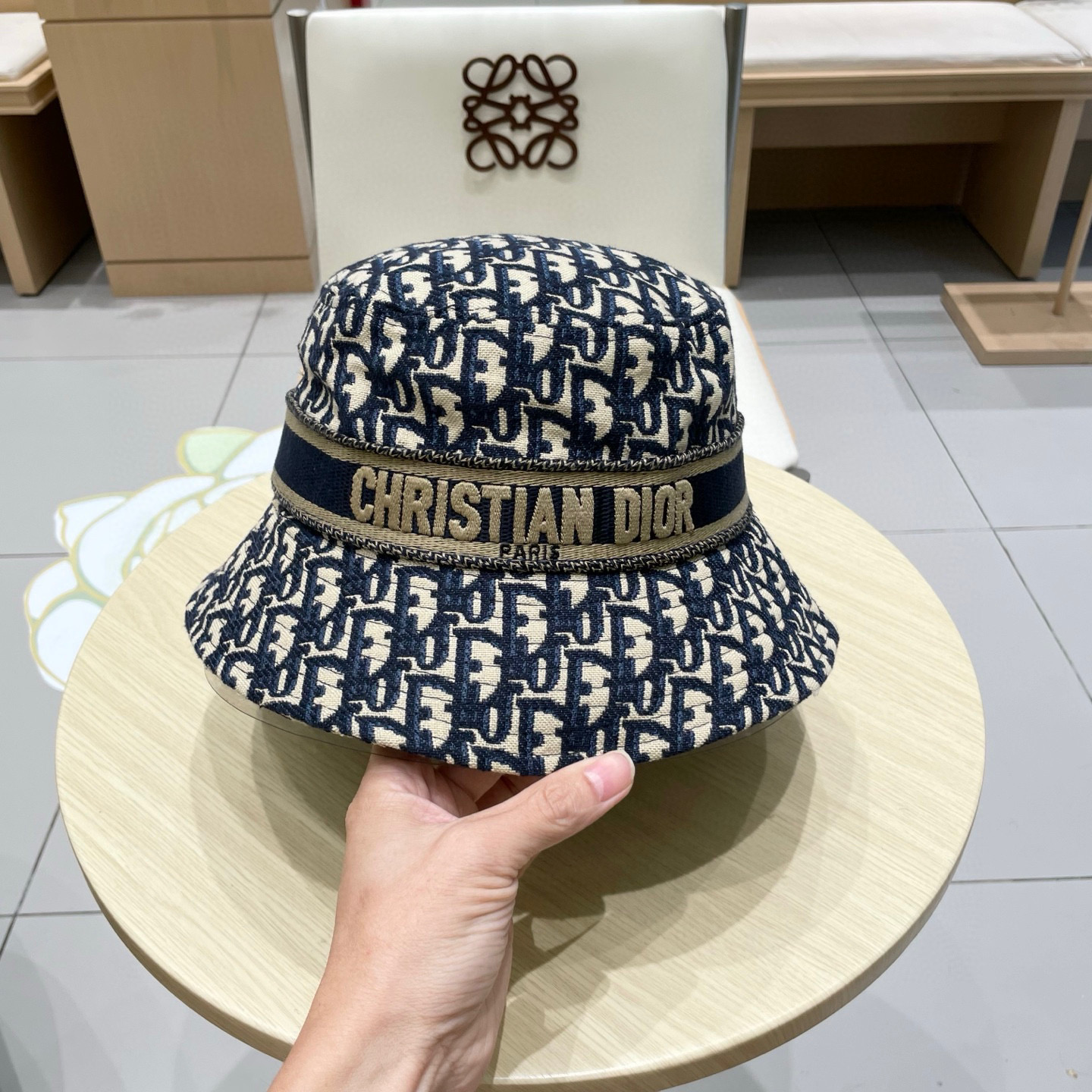 原单品质【迪奥DIOR】官网同步上线 韩版新款英式运动款重工定制款1:1原单品质 男女通用渔夫帽 绵麻地