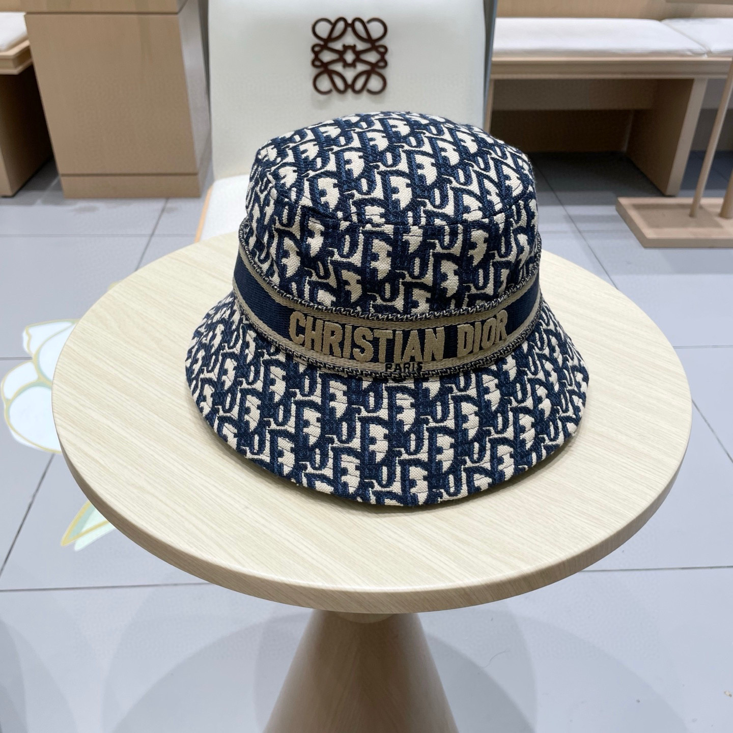 原单品质【迪奥DIOR】官网同步上线 韩版新款英式运动款重工定制款1:1原单品质 男女通用渔夫帽 绵麻地