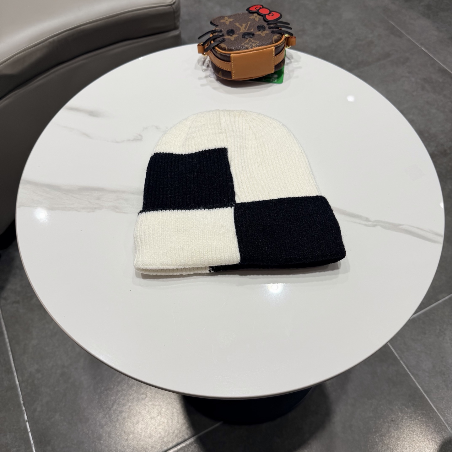 CANADA GOOSE加拿大鹅 黑标大圆盘保暖托克帽毛线帽