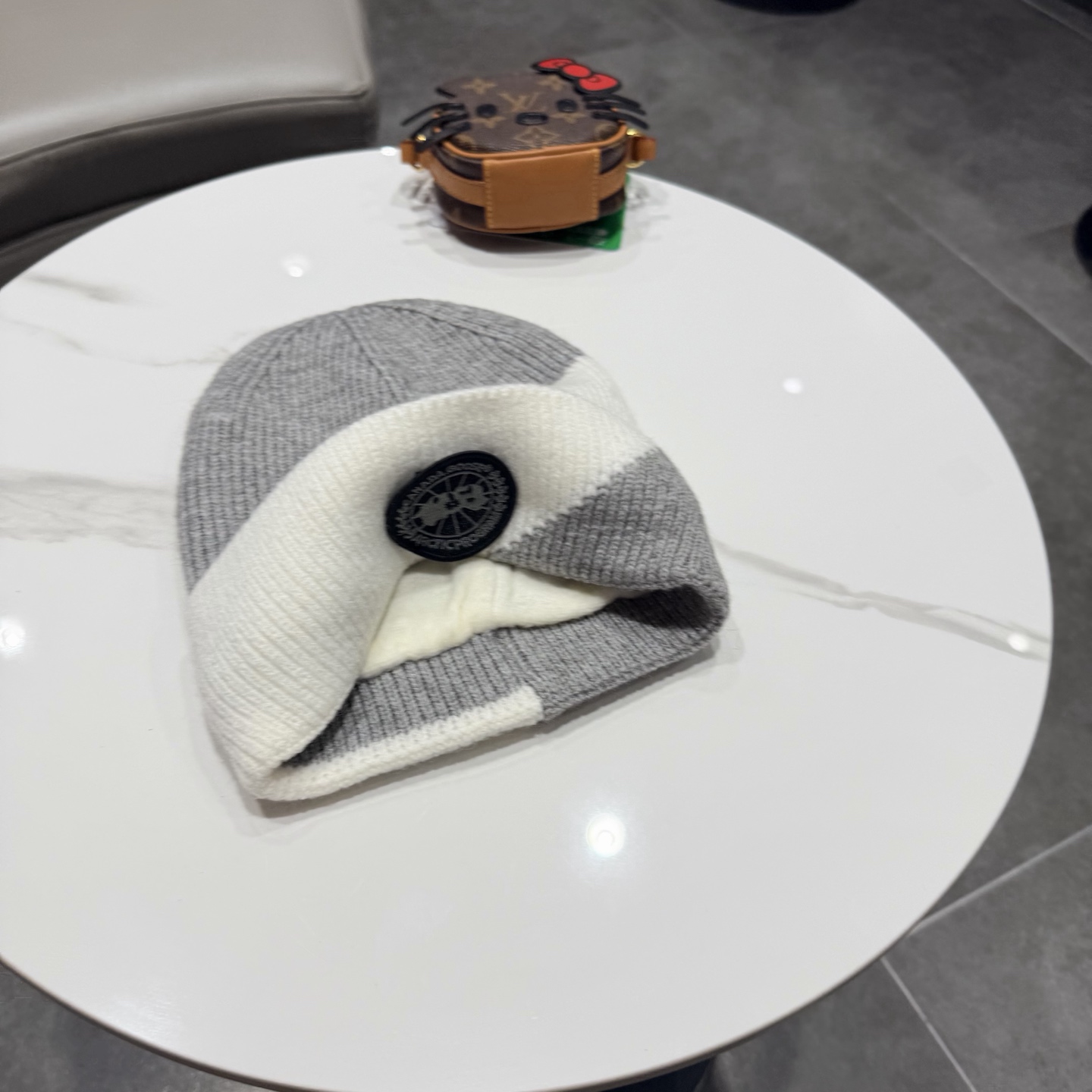 CANADA GOOSE加拿大鹅 黑标大圆盘保暖托克帽毛线帽