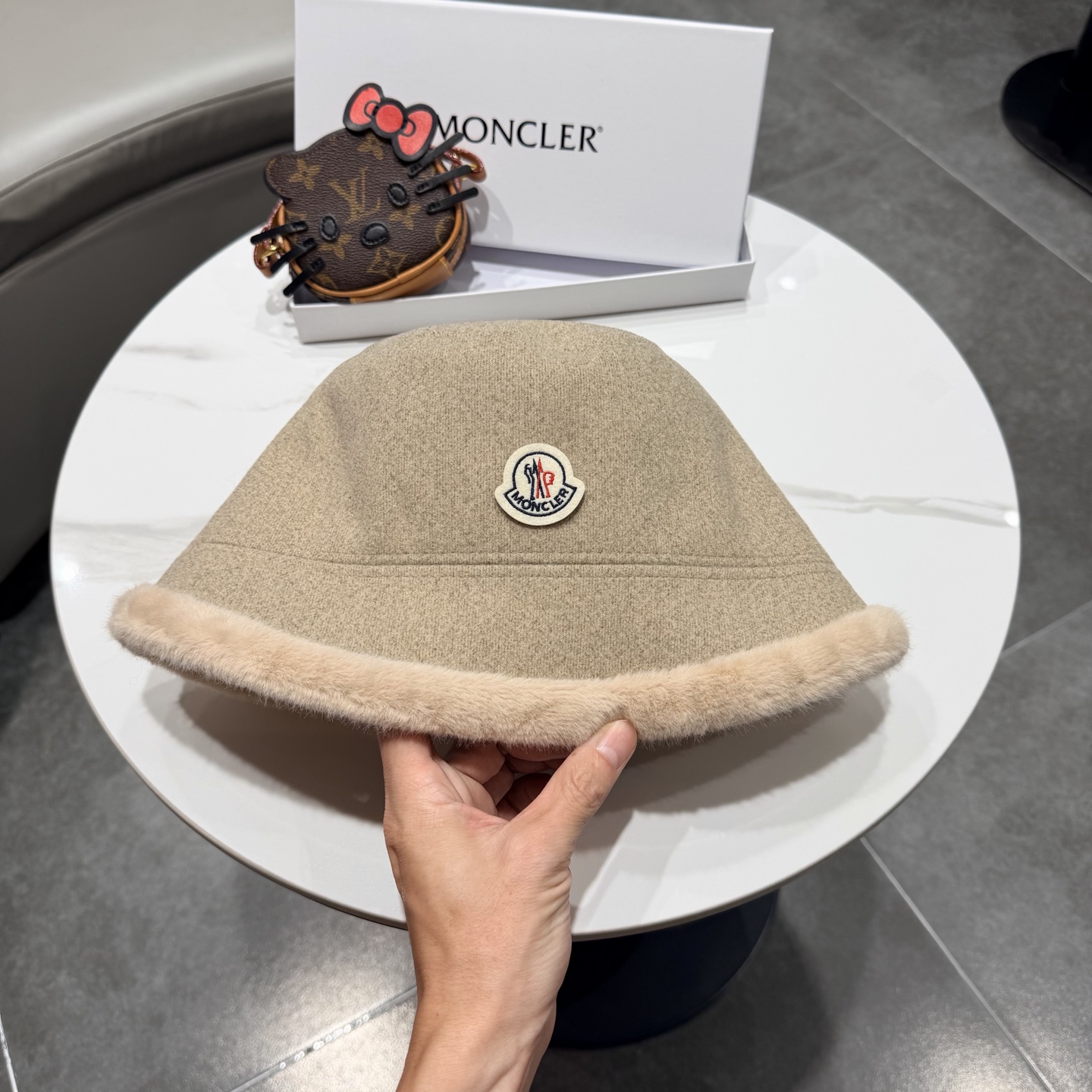 。蒙口渔夫帽女秋冬季毛呢保暖水桶毛绒帽子韩版毛边素颜百搭显脸小盆帽