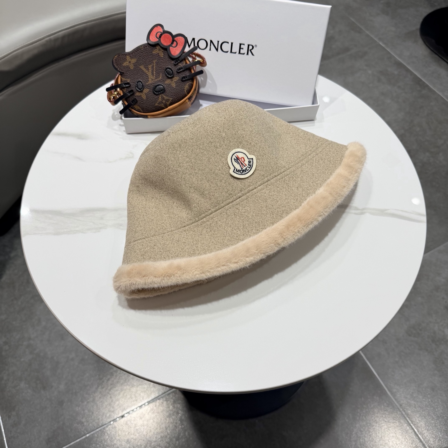 。蒙口渔夫帽女秋冬季毛呢保暖水桶毛绒帽子韩版毛边素颜百搭显脸小盆帽