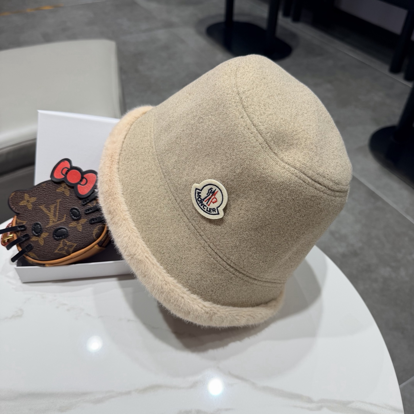 。蒙口渔夫帽女秋冬季毛呢保暖水桶毛绒帽子韩版毛边素颜百搭显脸小盆帽