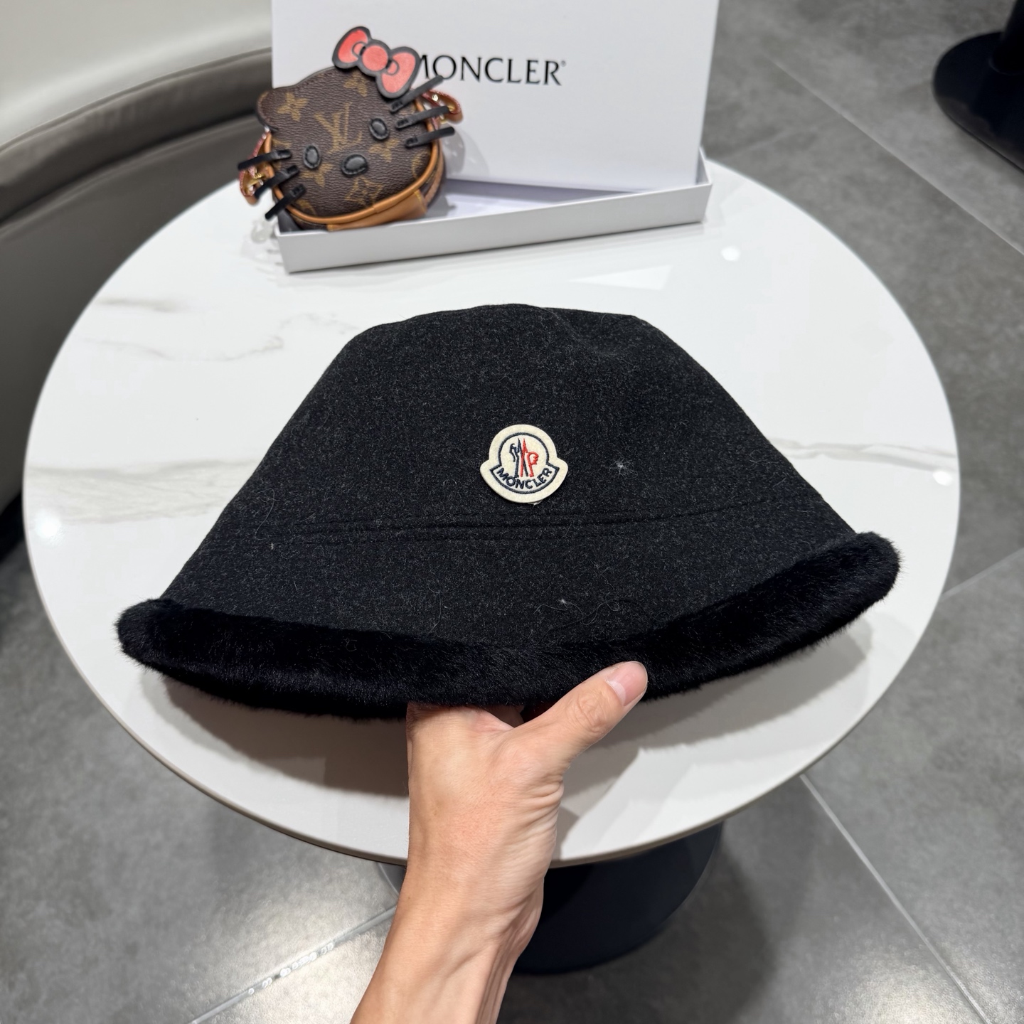 。蒙口渔夫帽女秋冬季毛呢保暖水桶毛绒帽子韩版毛边素颜百搭显脸小盆帽