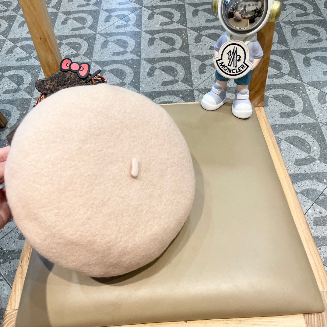 迪奥Dior澳洲羊毛贝雷帽女秋冬百搭英伦复古蓓蕾帽韩版百搭学生日系画家帽子潮