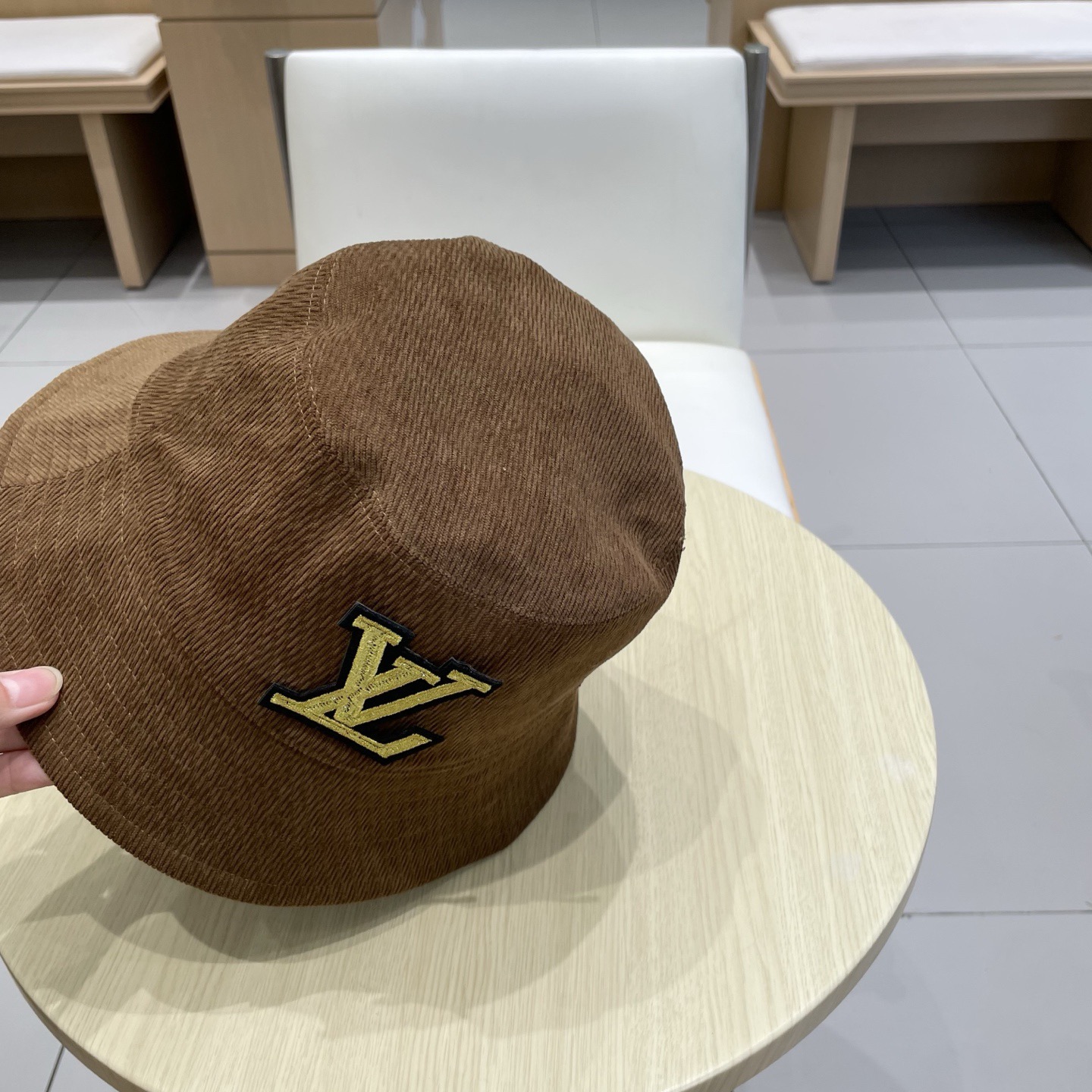 Lv路易威登高级感深咖豹纹渔夫帽女秋冬新款双面戴水桶帽显脸小气质盆帽