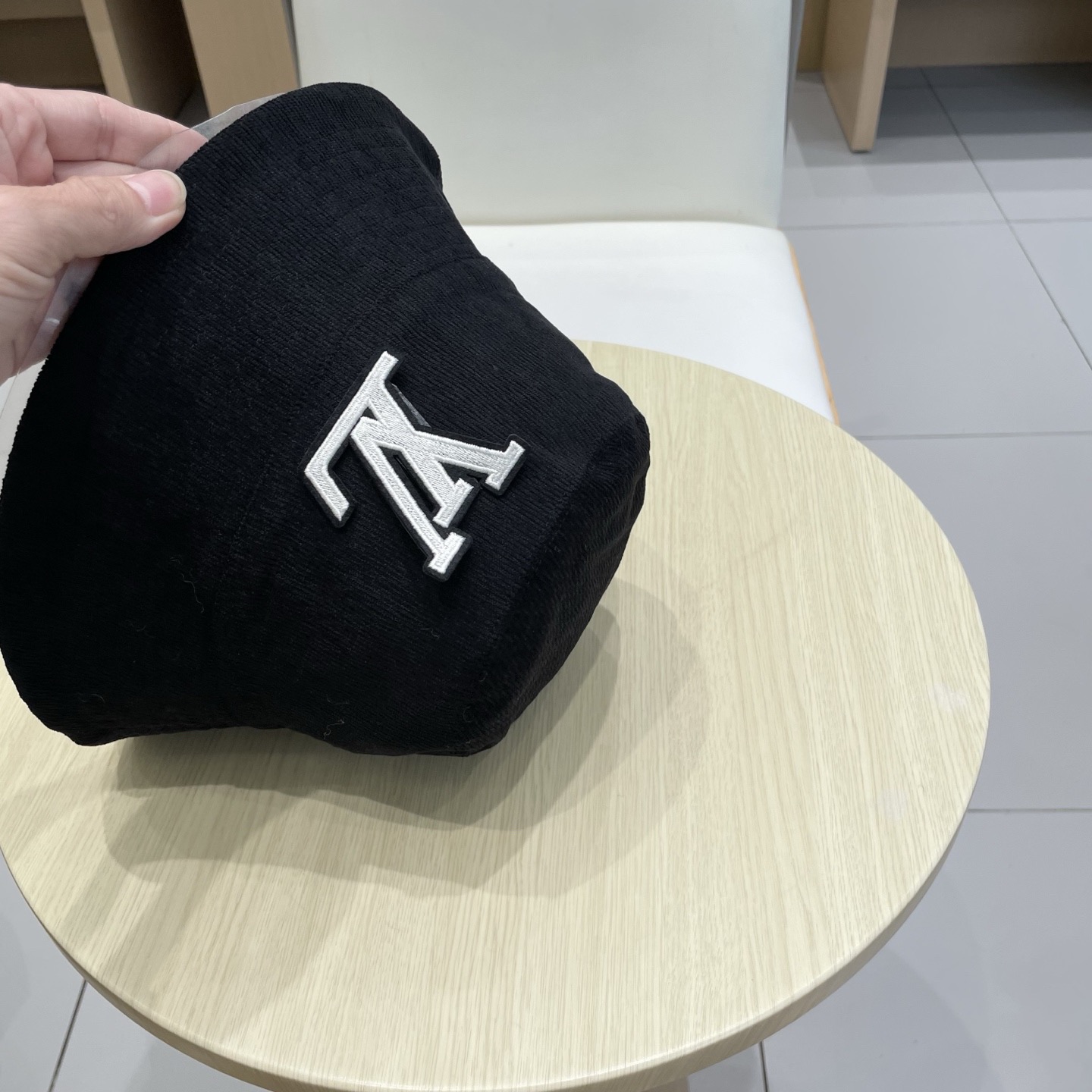 Lv路易威登高级感深咖豹纹渔夫帽女秋冬新款双面戴水桶帽显脸小气质盆帽