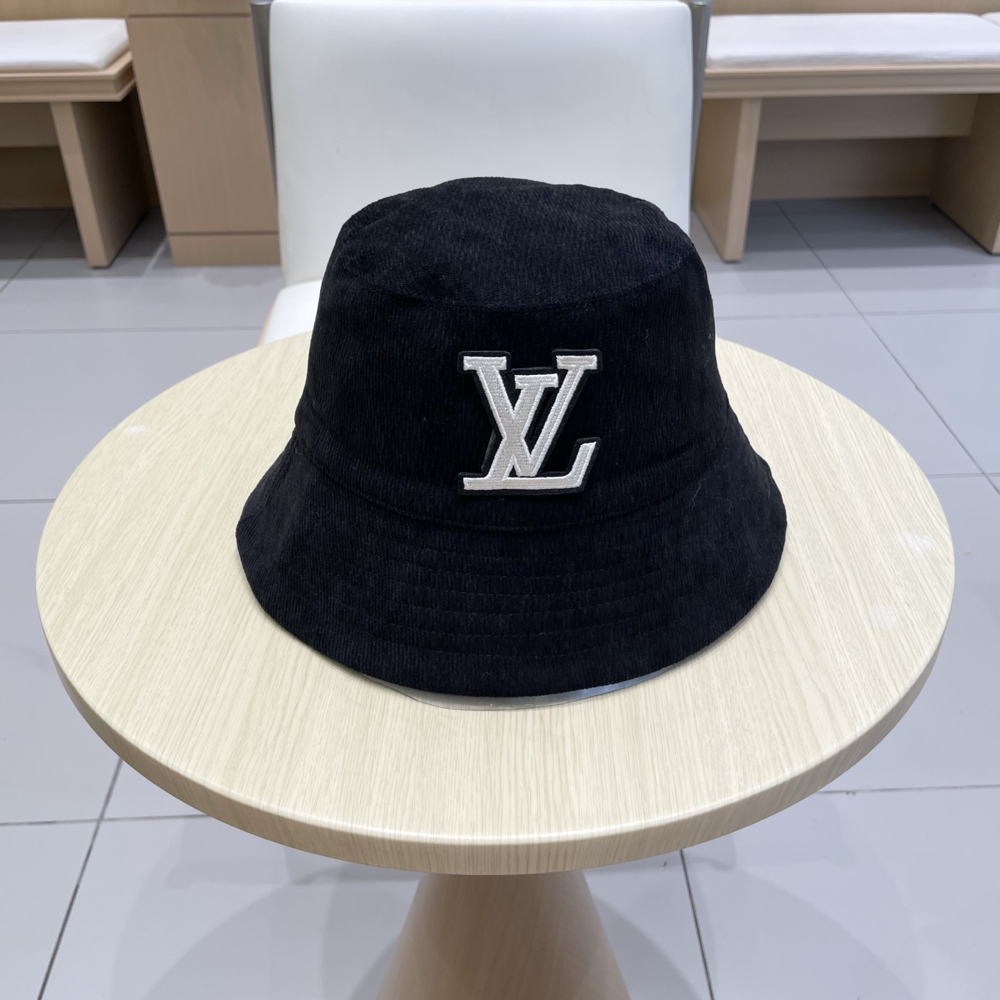 Lv路易威登高级感深咖豹纹渔夫帽女秋冬新款双面戴水桶帽显脸小气质盆帽