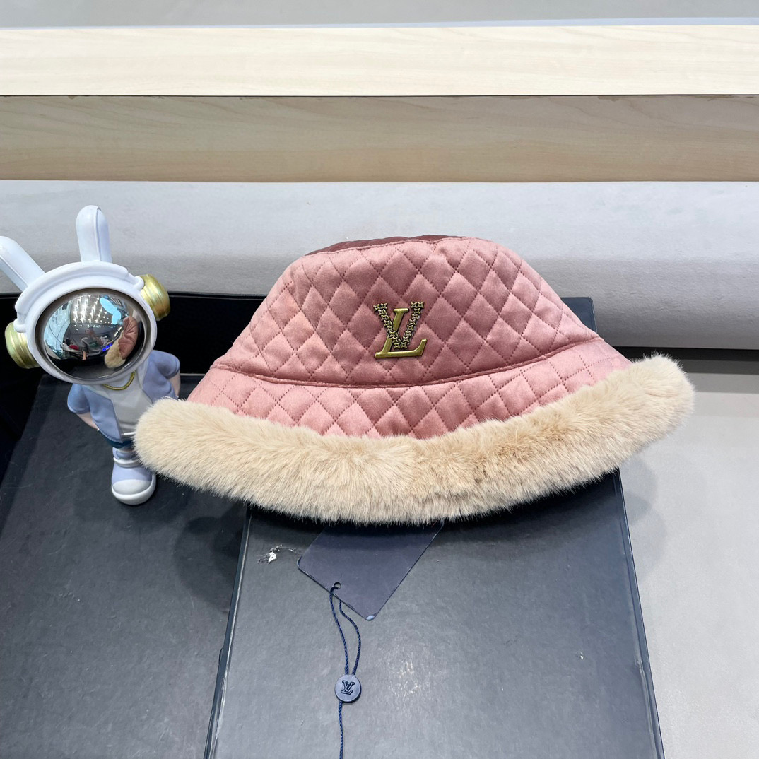 lv路易威登冬季加厚毛绒渔夫帽子女百搭显脸小保暖护耳盆帽东北户外防寒棉帽