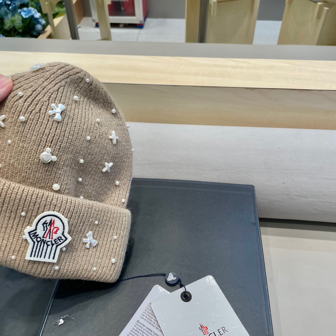 moncler重工艺新款珍珠蝴蝶结护耳针织帽子女秋冬兔毛混纺防寒保暖包头帽